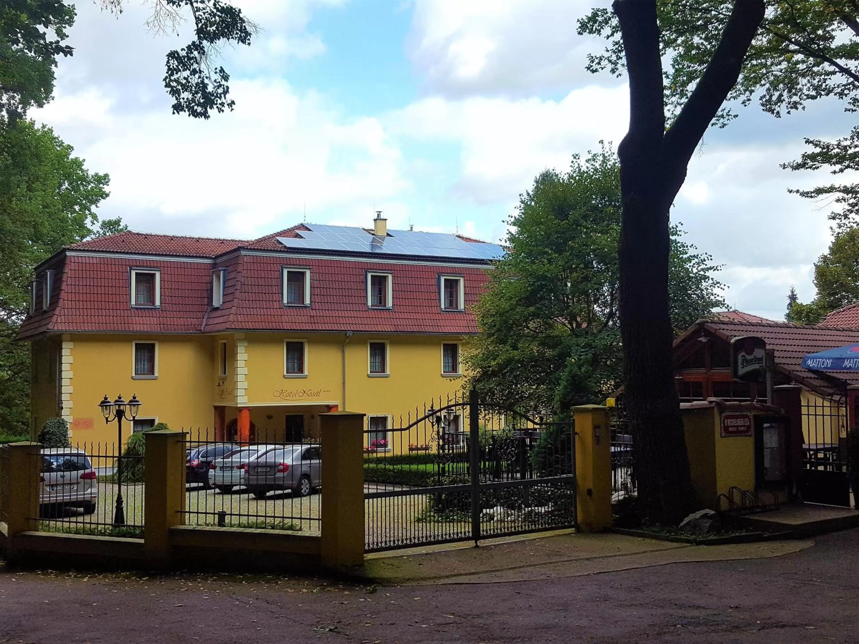 Property building in Hotel Nosal