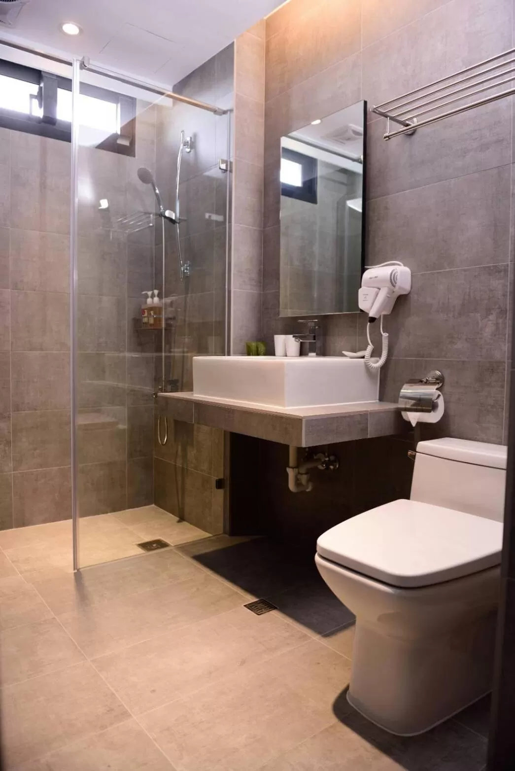 Shower in Wountain Hotel