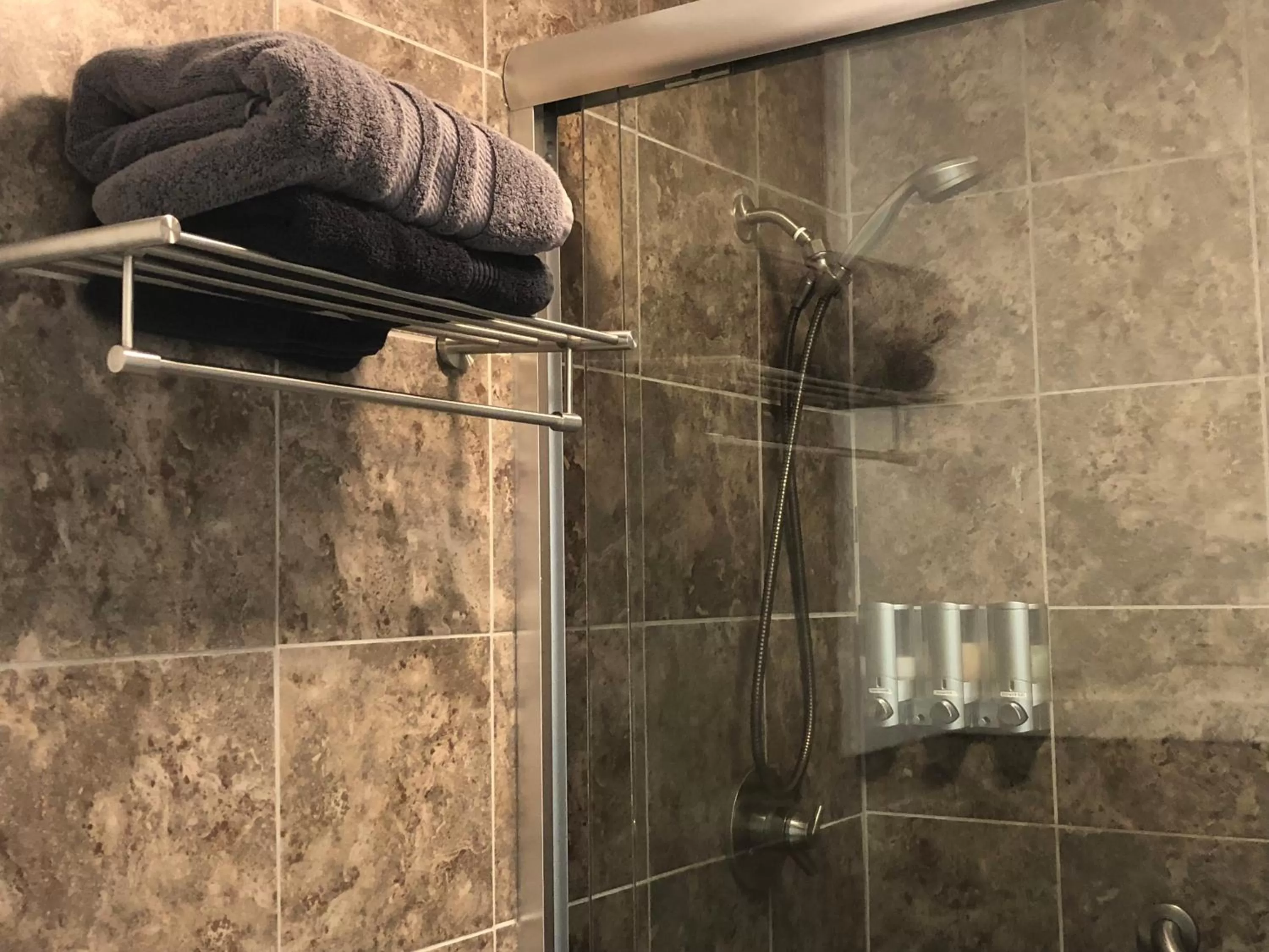 Shower in Cardinal Inn