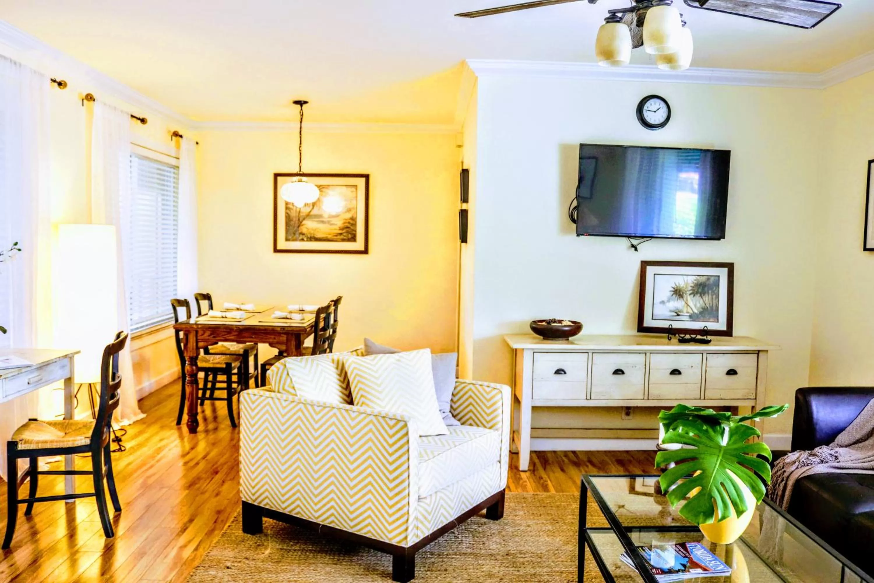 Island Delight Two-Bedroom in Villa Venezia