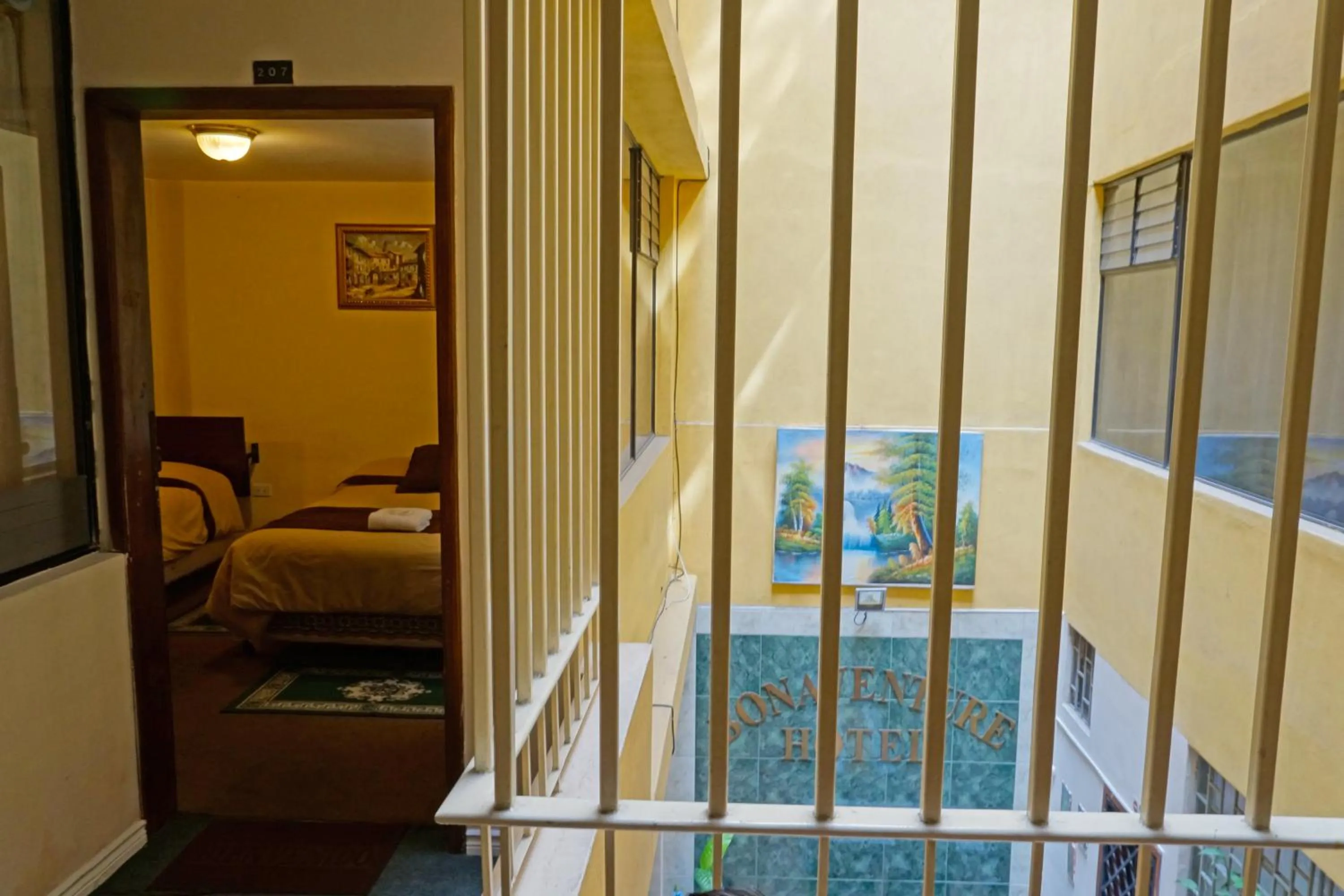 Other, Bed in Hotel Bonaventure