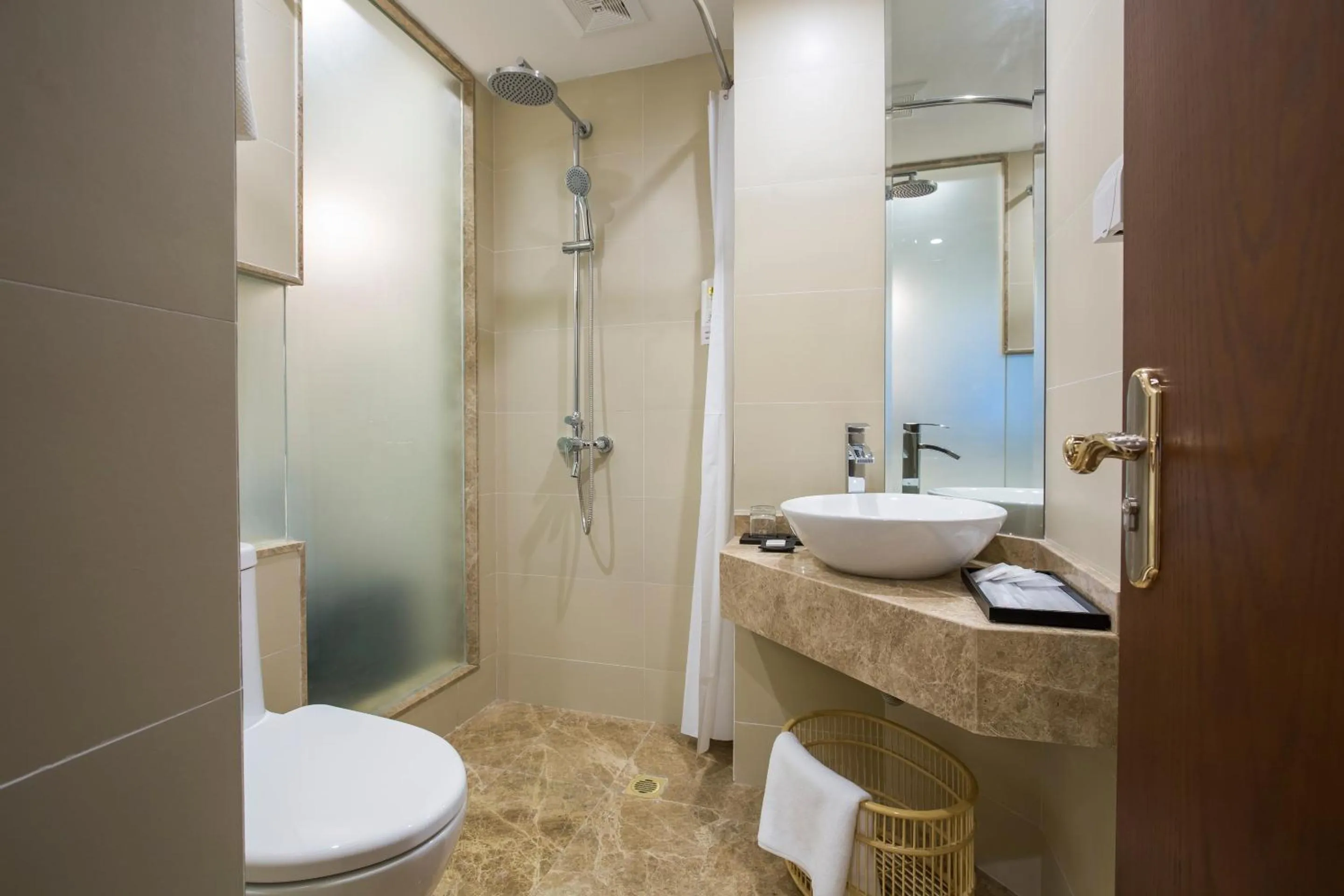 Toilet in Shanghai Former French Concession Garden Hotel