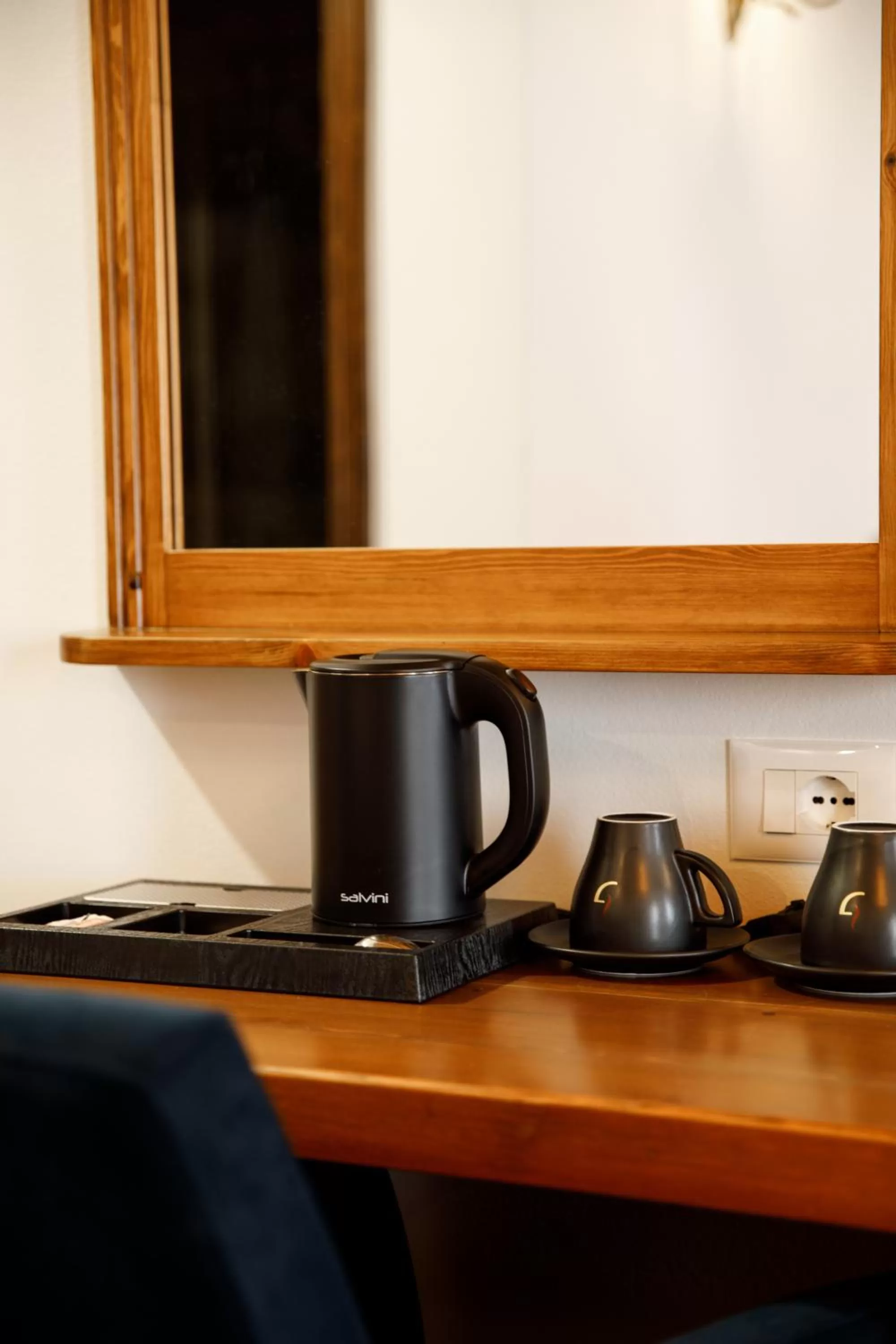 Coffee/tea facilities in Rose Garden Hotel