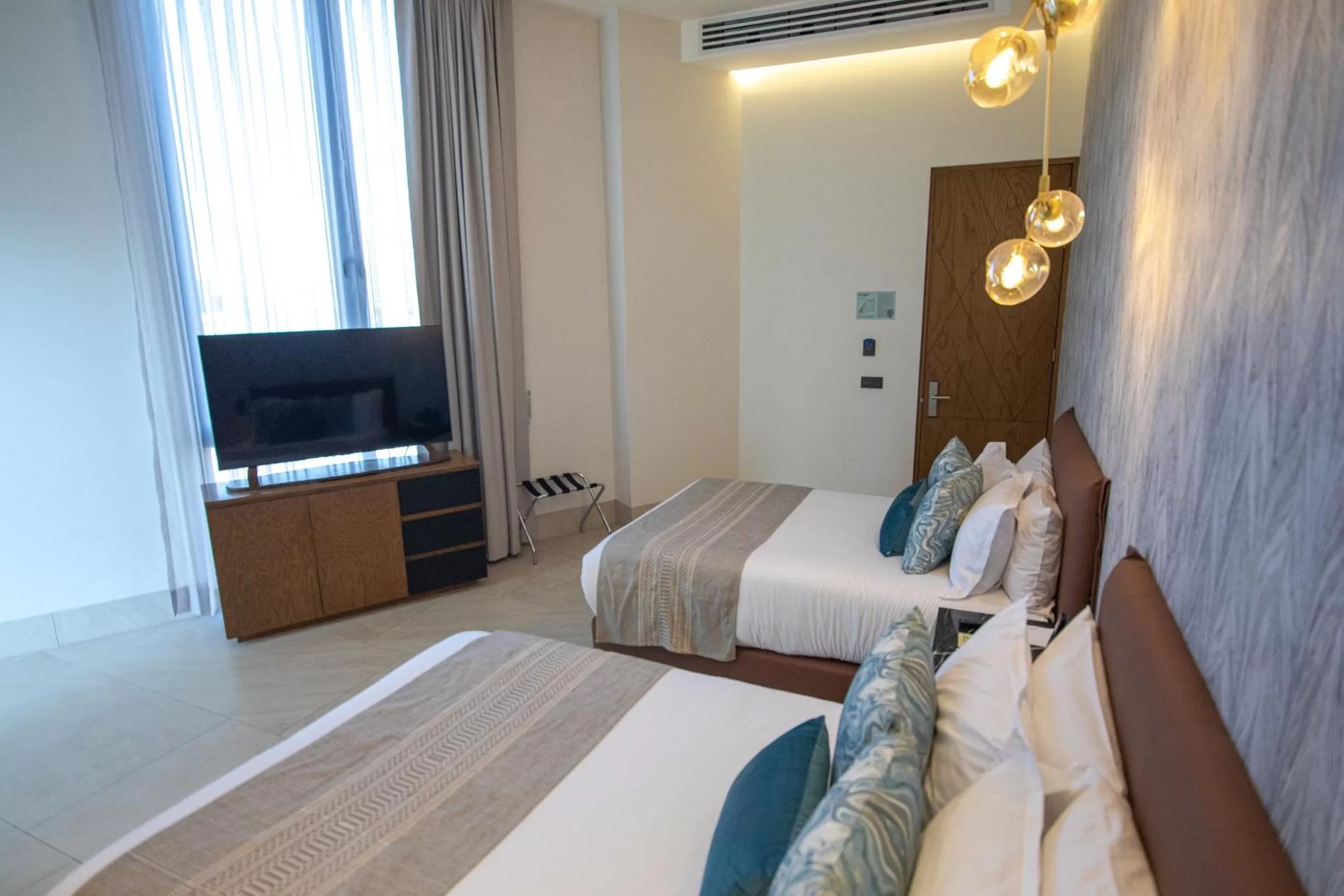 TV and multimedia, Bed in Becquer Hotel Guadalajara