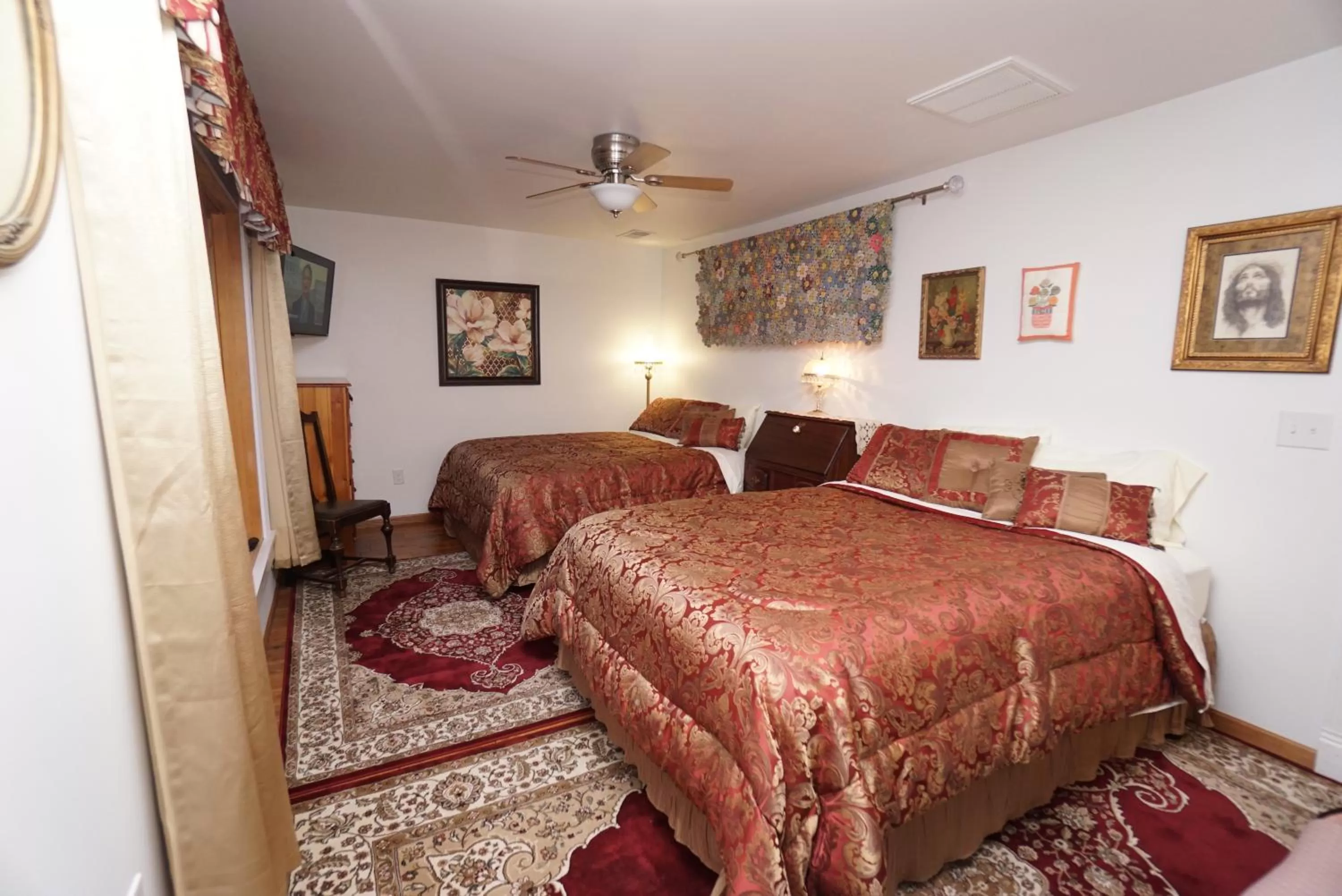 Bed in Paducah 1895 Washington Hotel