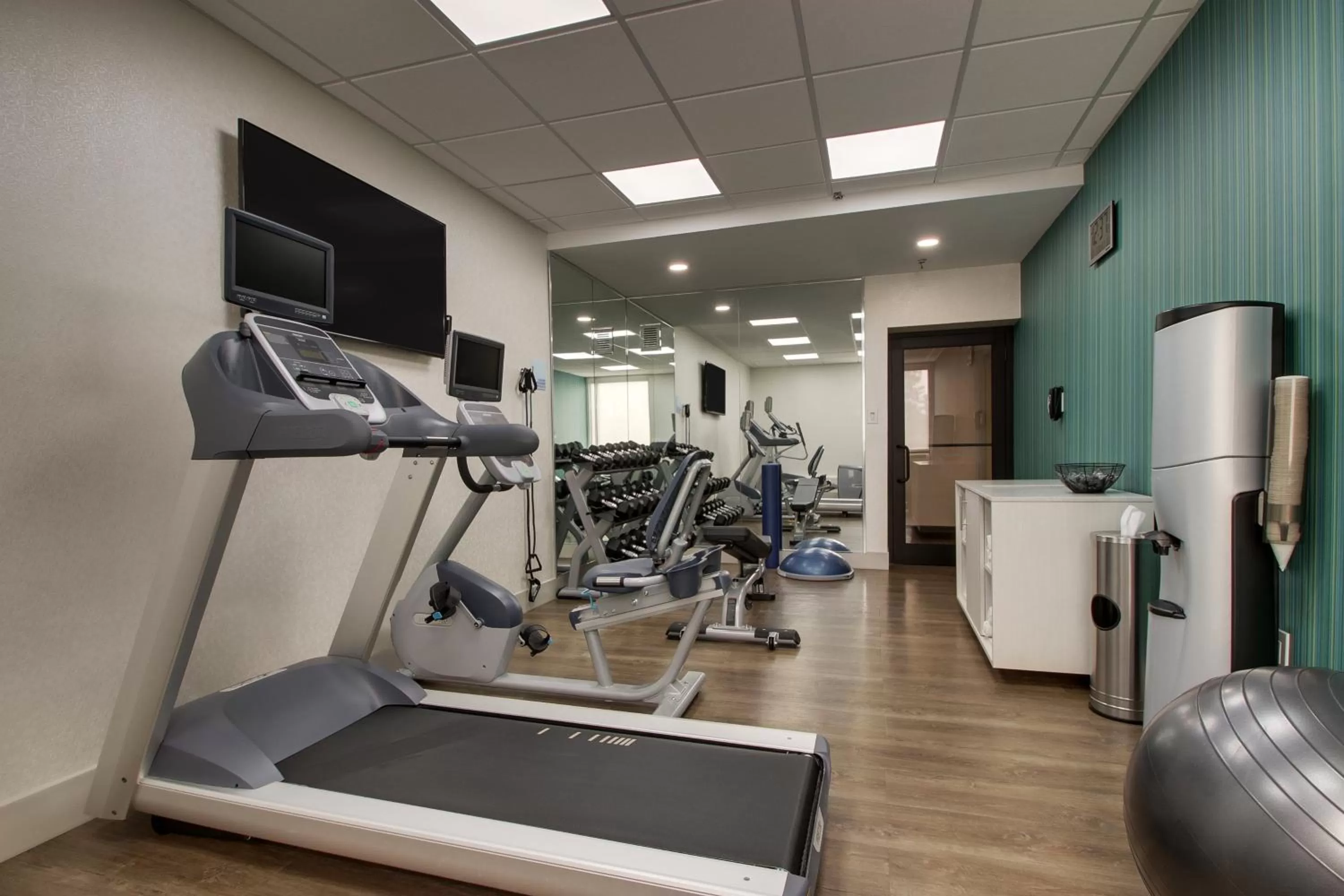 Fitness centre/facilities in Holiday Inn Express Voorhees/ Mt. Laurel by IHG