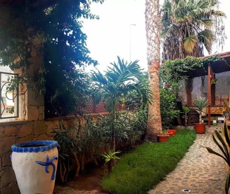 Garden in Sakaroule B&B