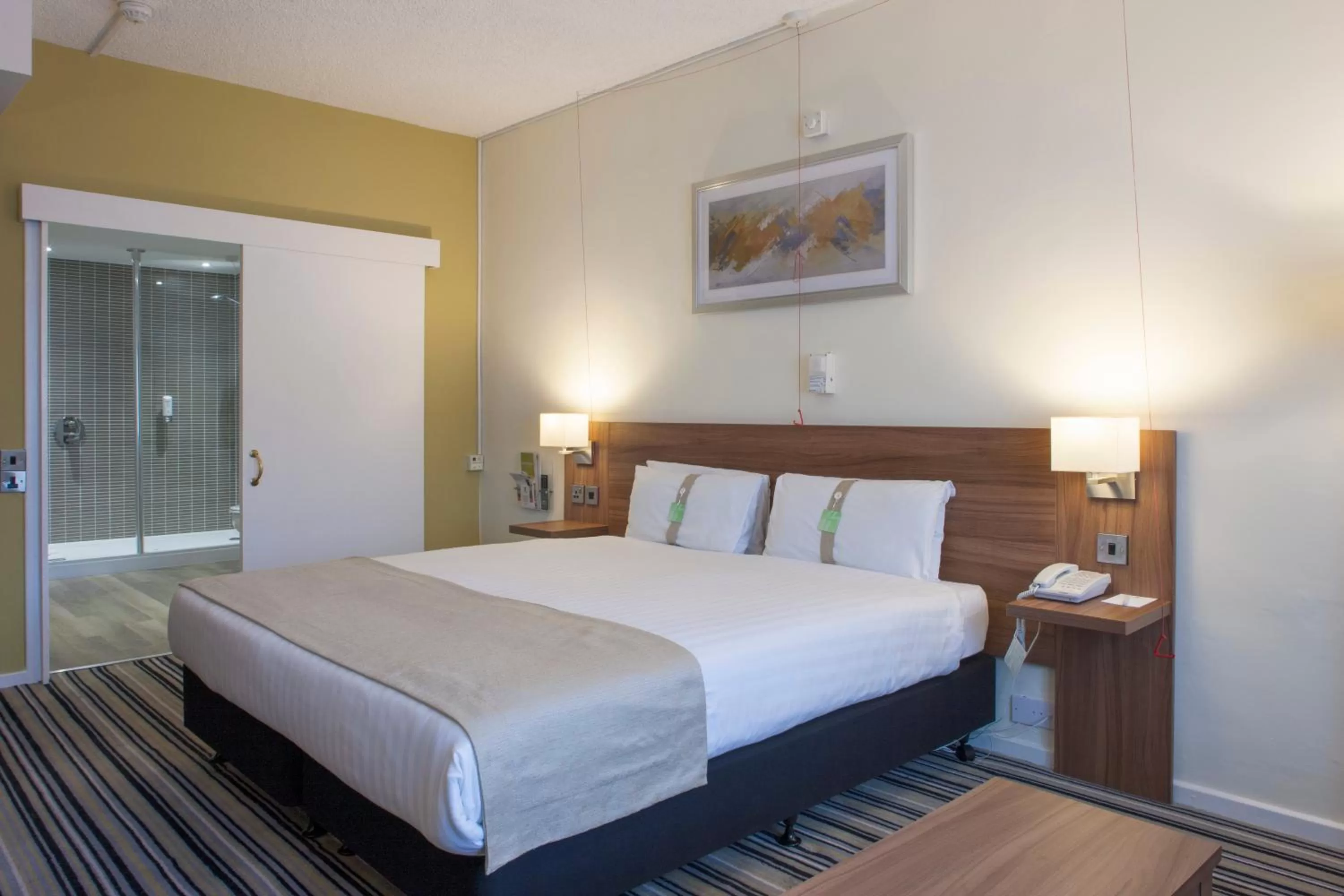 Double Room - Mobility Accessible Tub - Non-Smoking in Holiday Inn Lancaster, an IHG Hotel