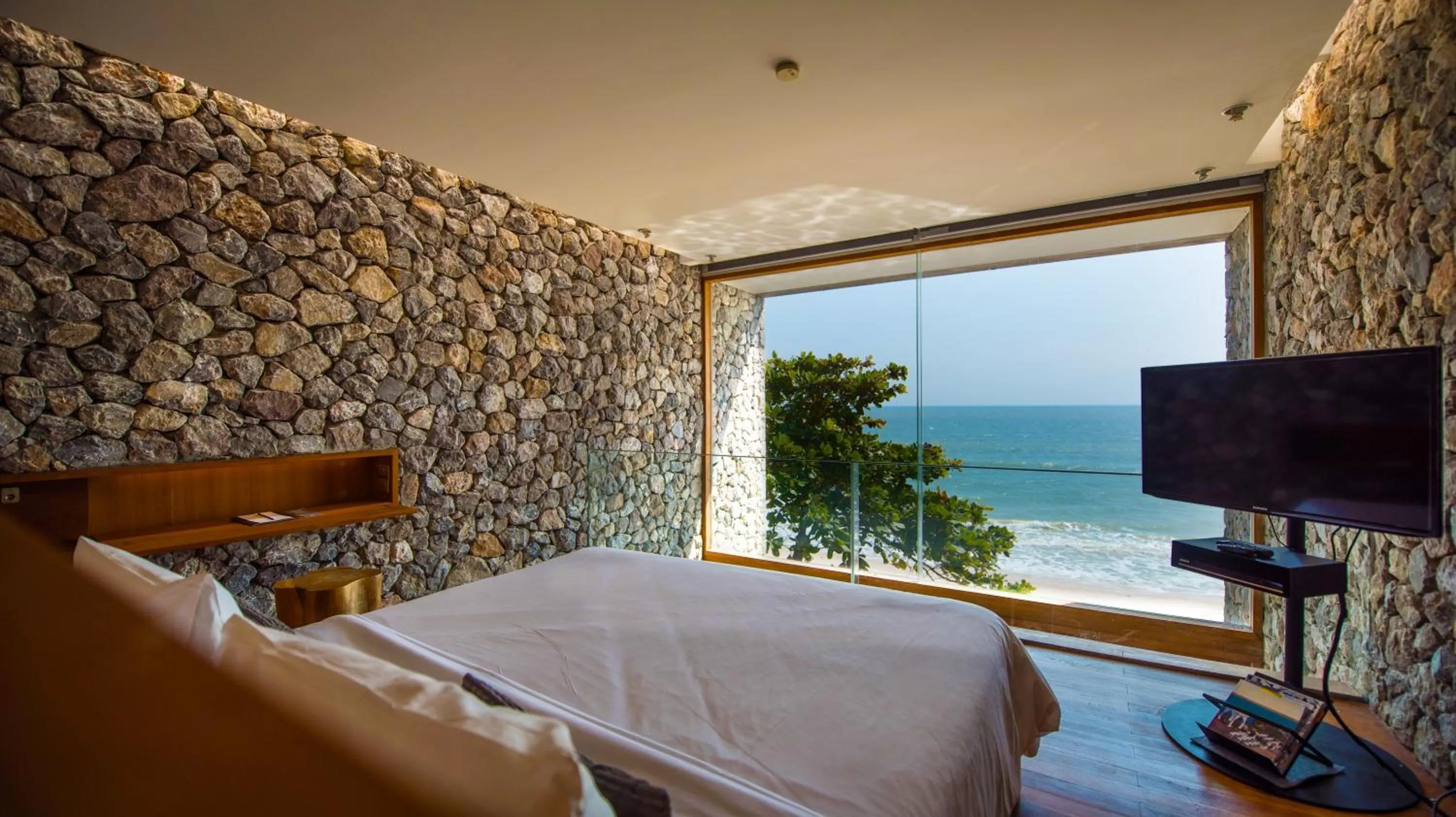 Photo of the whole room, Bed in Tolani Resort Kui Buri