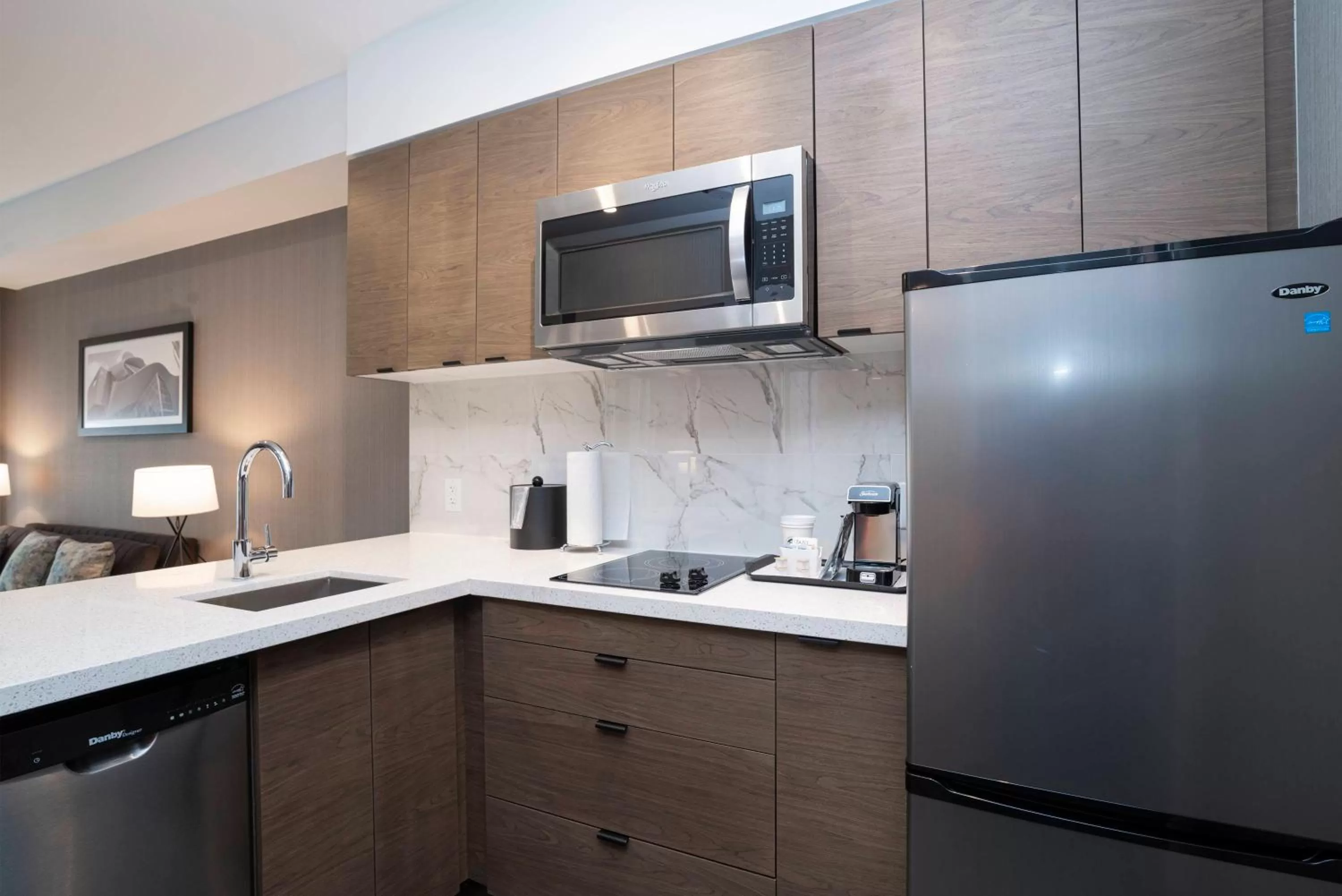 Kitchen or kitchenette in Sandman Signature Sherwood Park Hotel