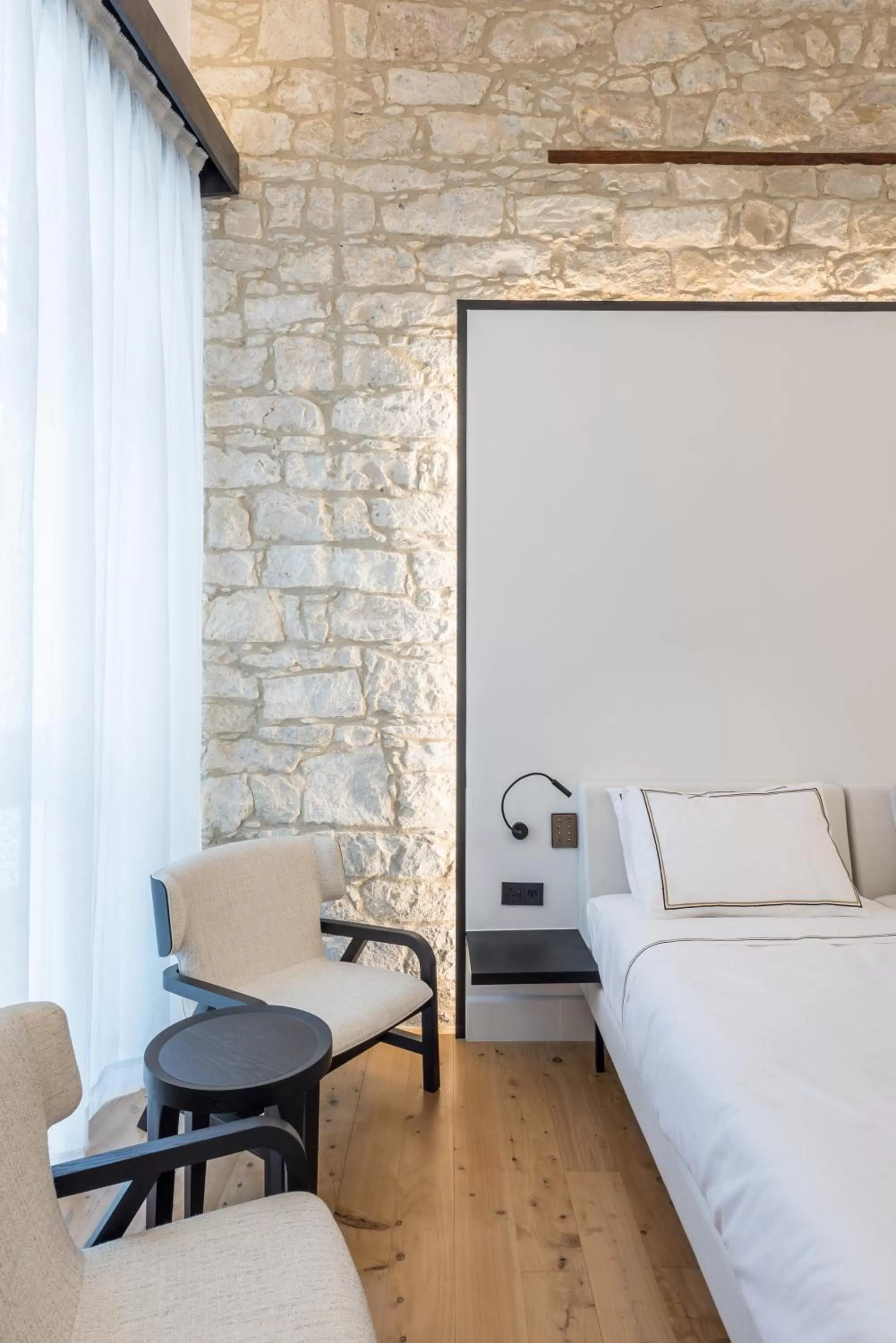 Decorative detail, Bed in S Paul City Hotel