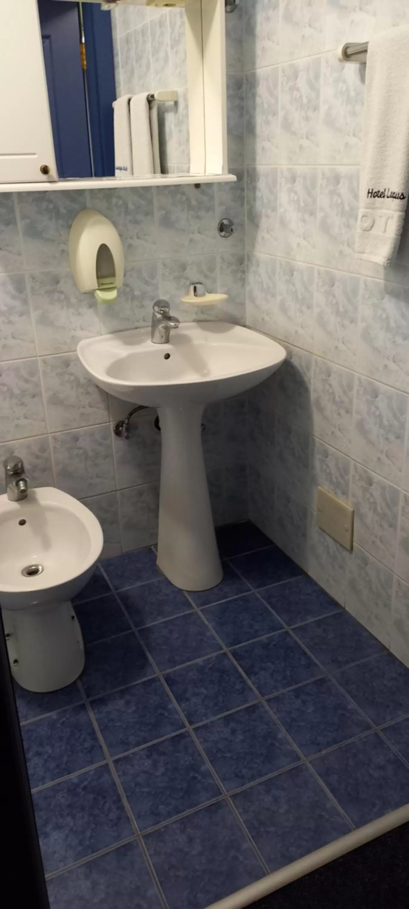 Text overlay in Garni Lupus prenoćište