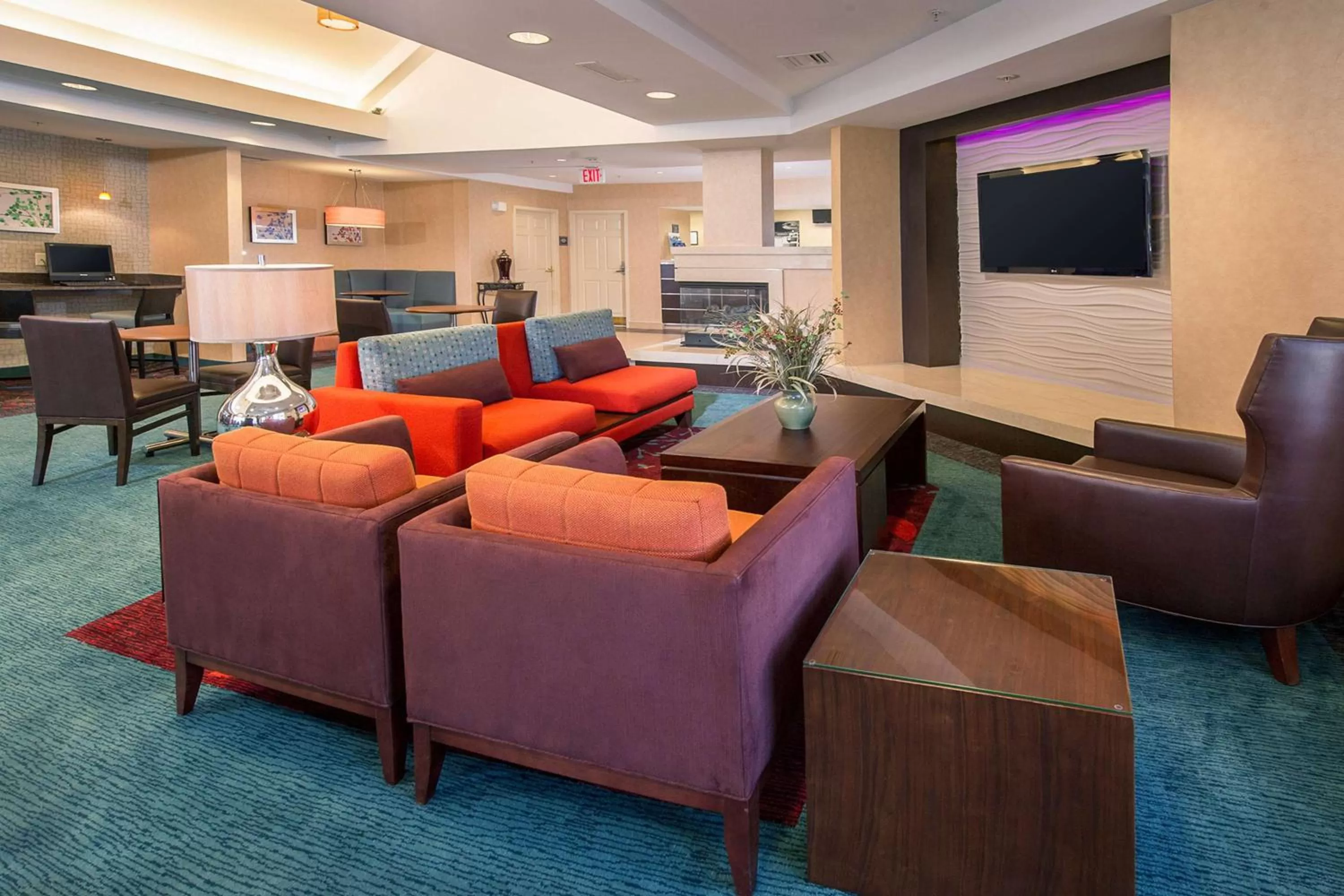 Lobby or reception in Sonesta ES Suites Charlottesville University