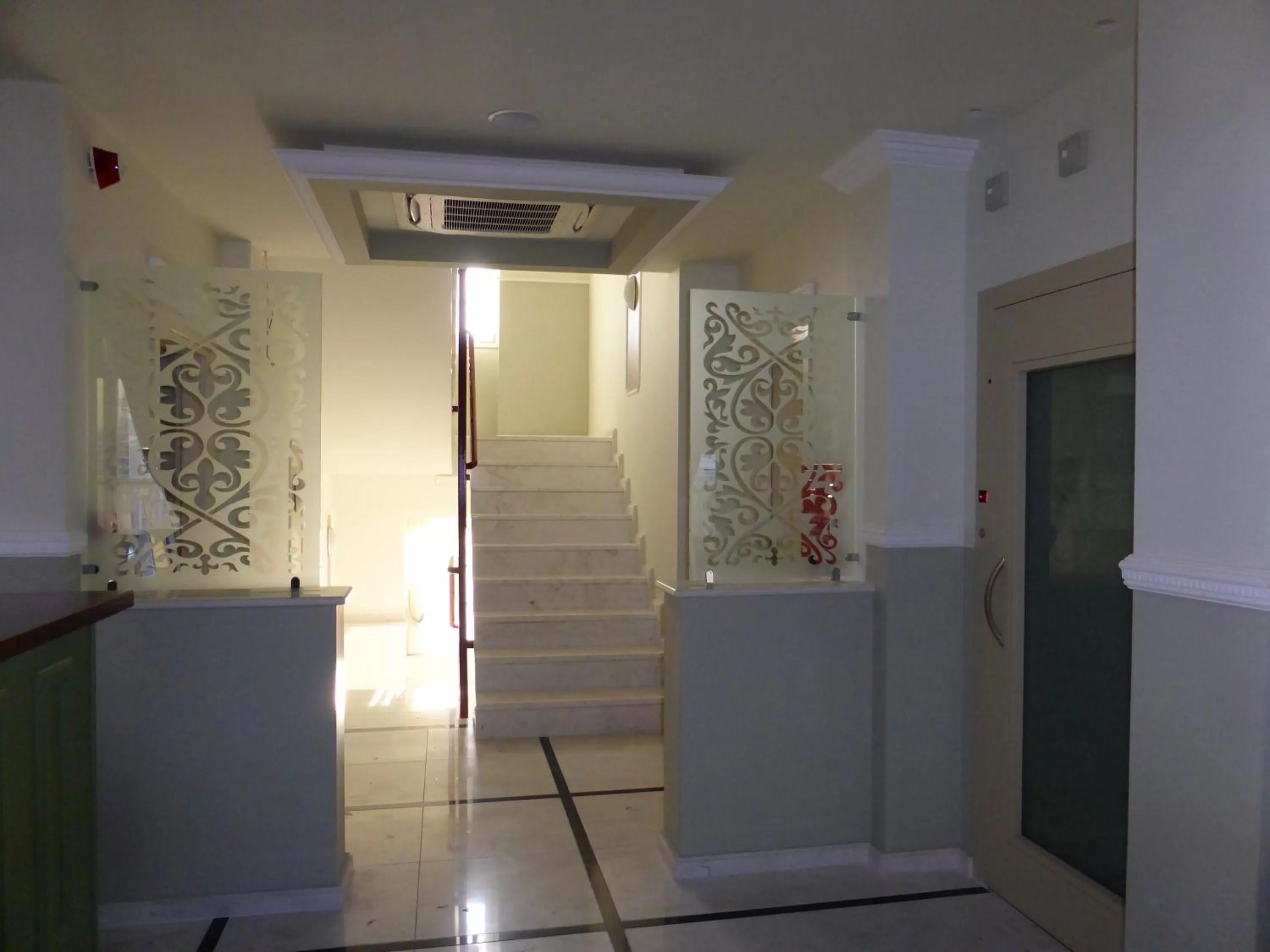 Property building in HOTEL TSARSI