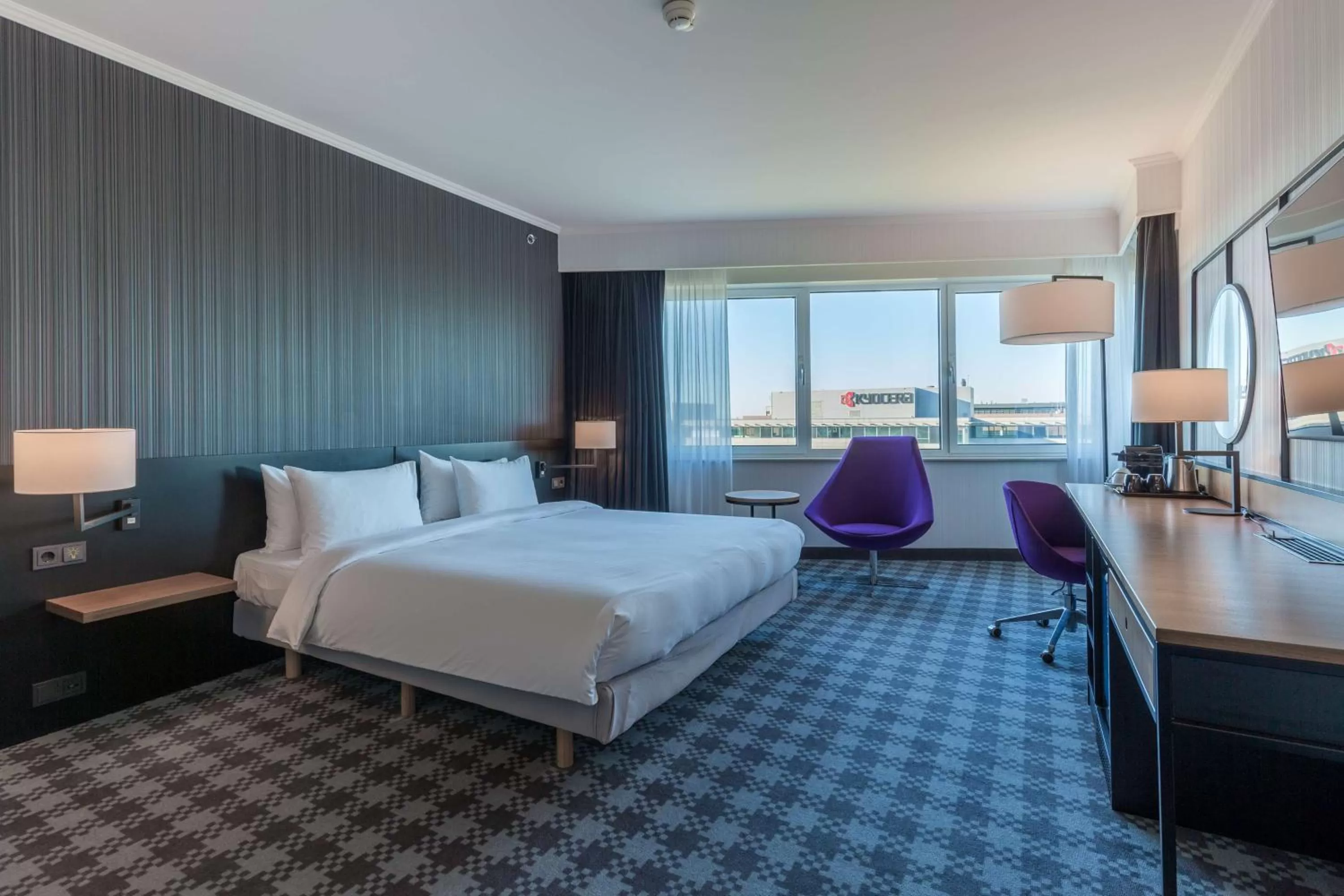 Photo of the whole room, Bed in Radisson Blu Hotel Amsterdam Airport, Schiphol