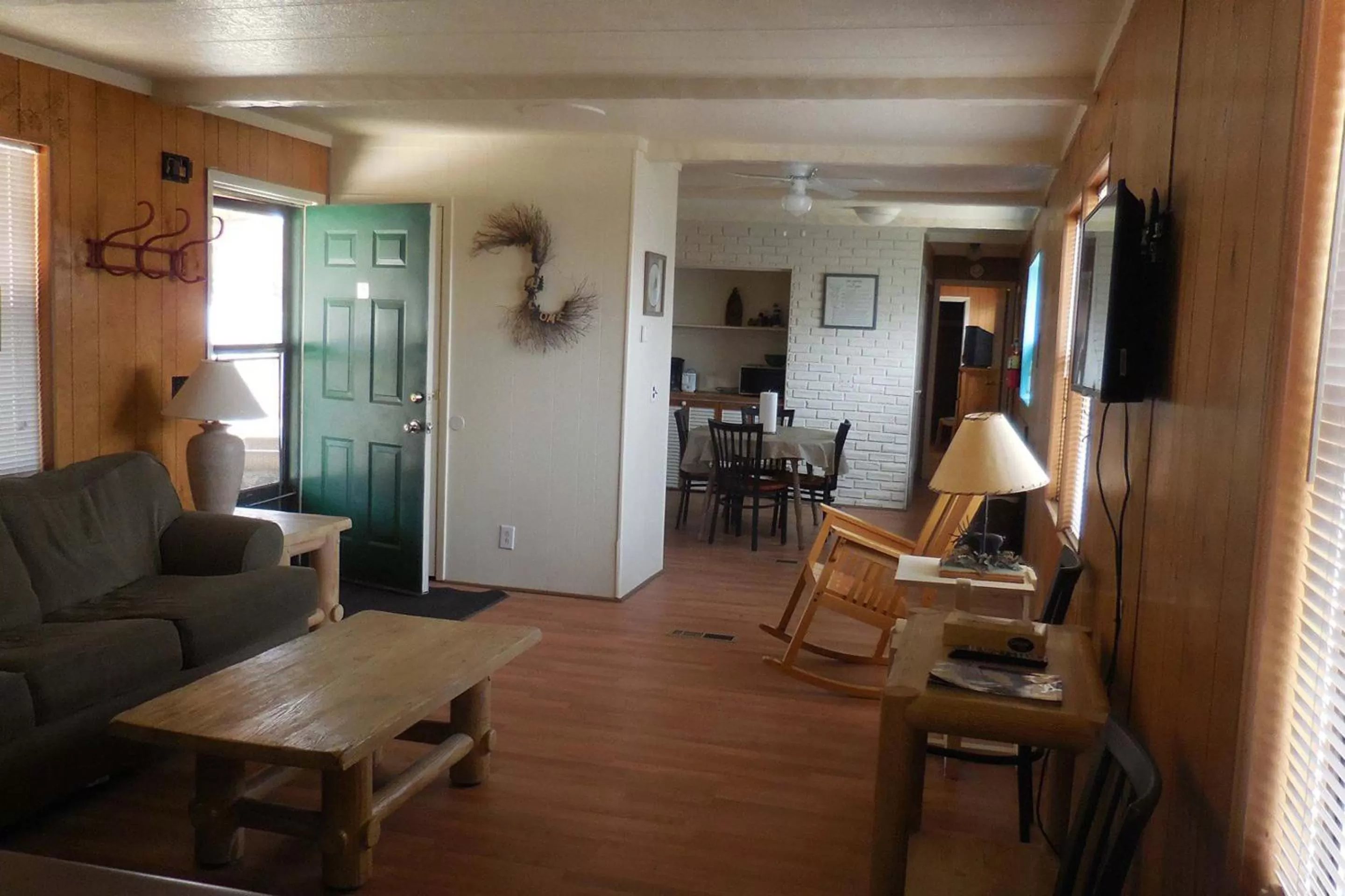 Living room in Elkhorn Lodge