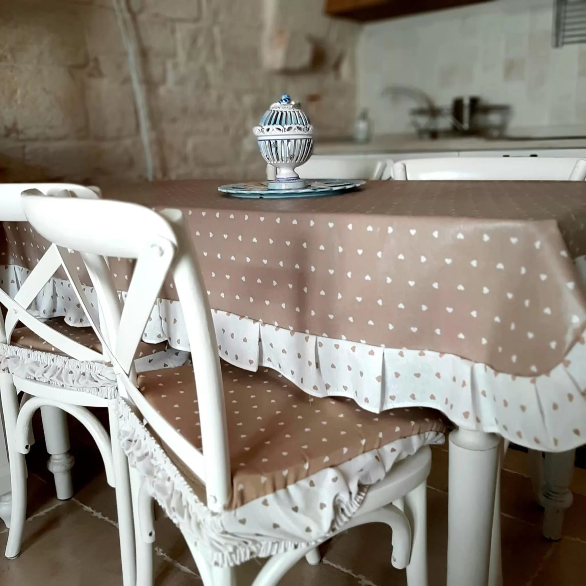 Dining Area in Trulli Antichi Mestieri - Widespread Trulli in the historic center