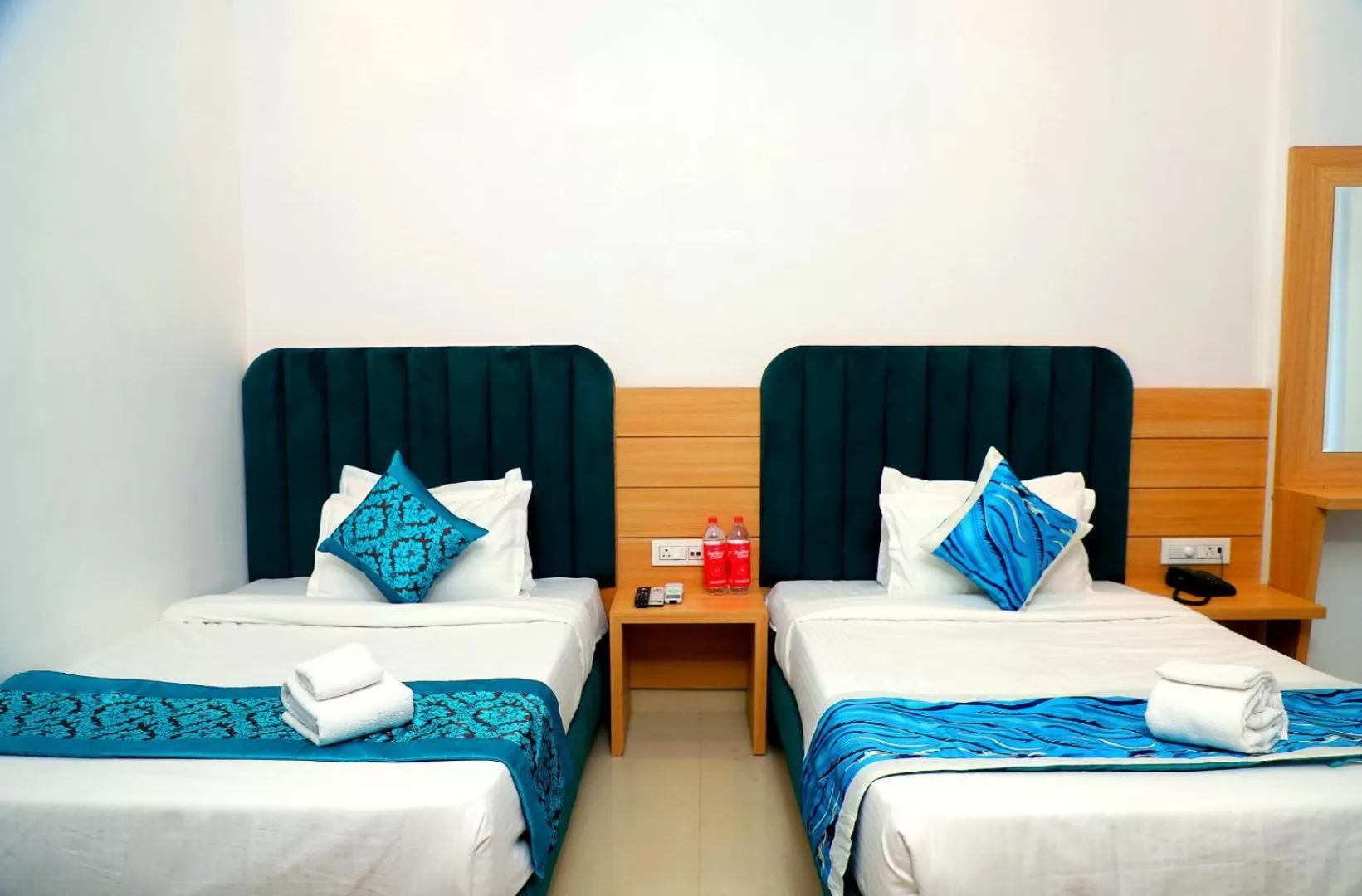 Property building, Bed in Hotel Diamond View