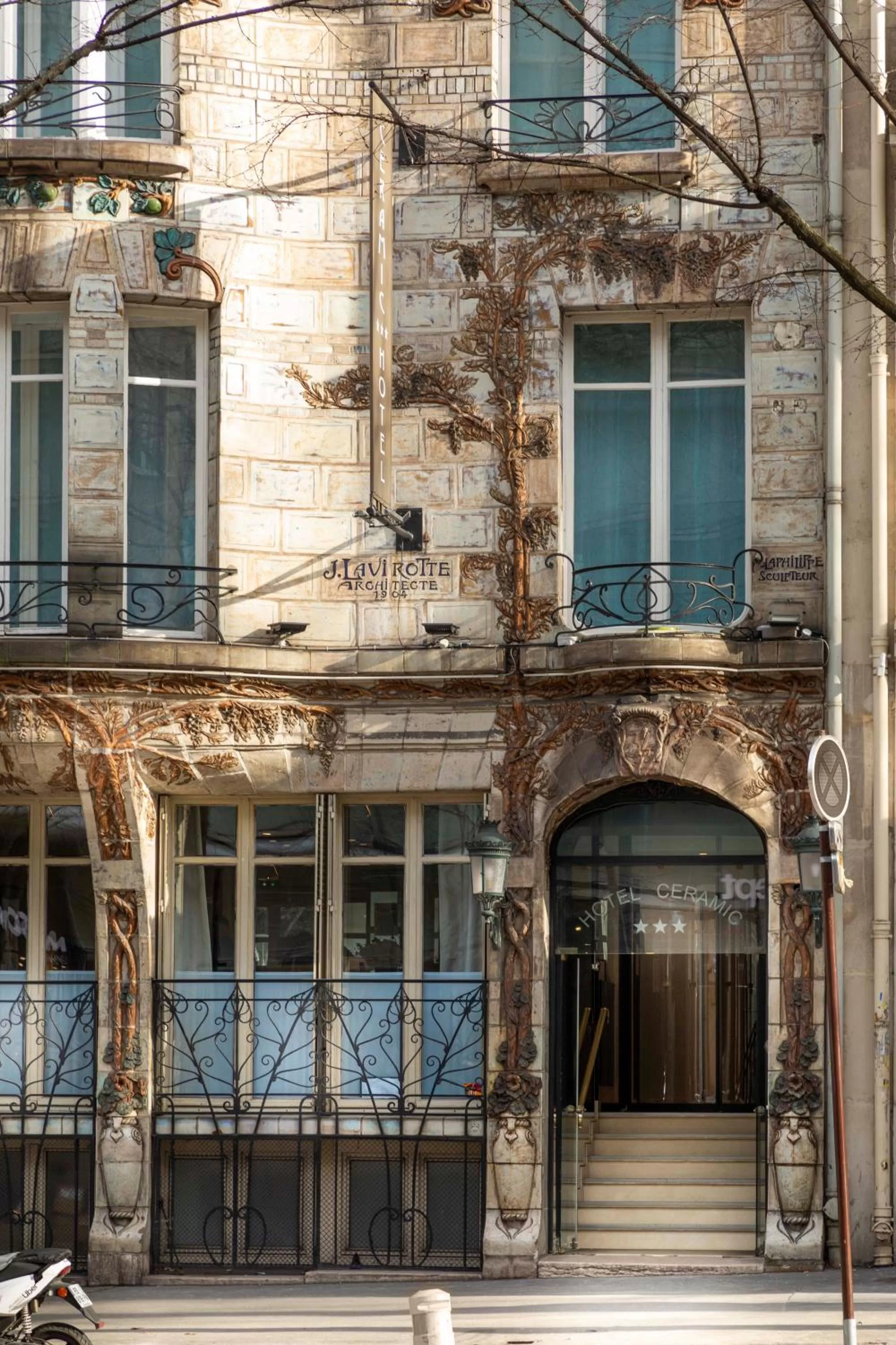 Facade/entrance in Elysées Ceramic