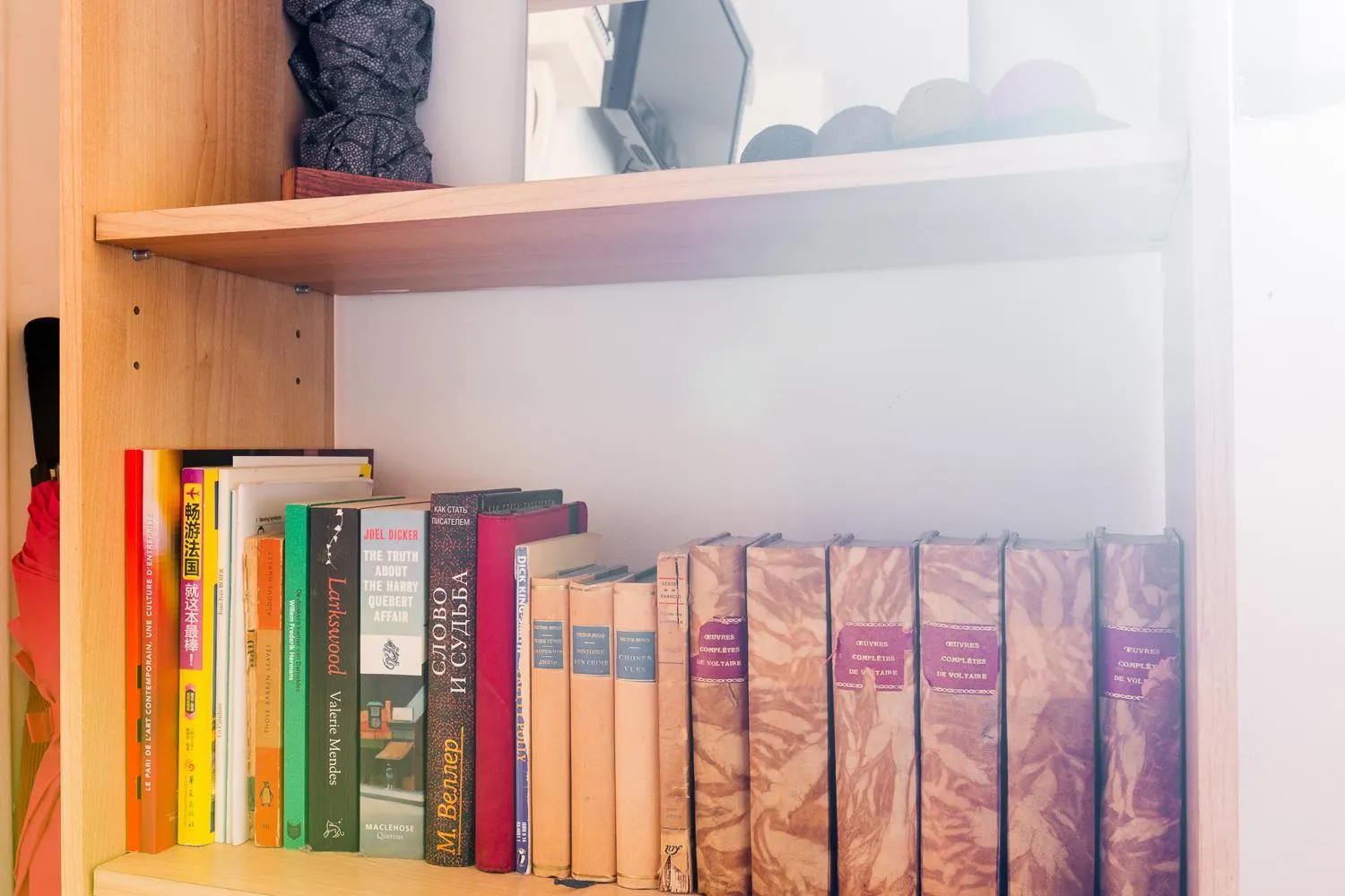 Library in Precheurs Studios