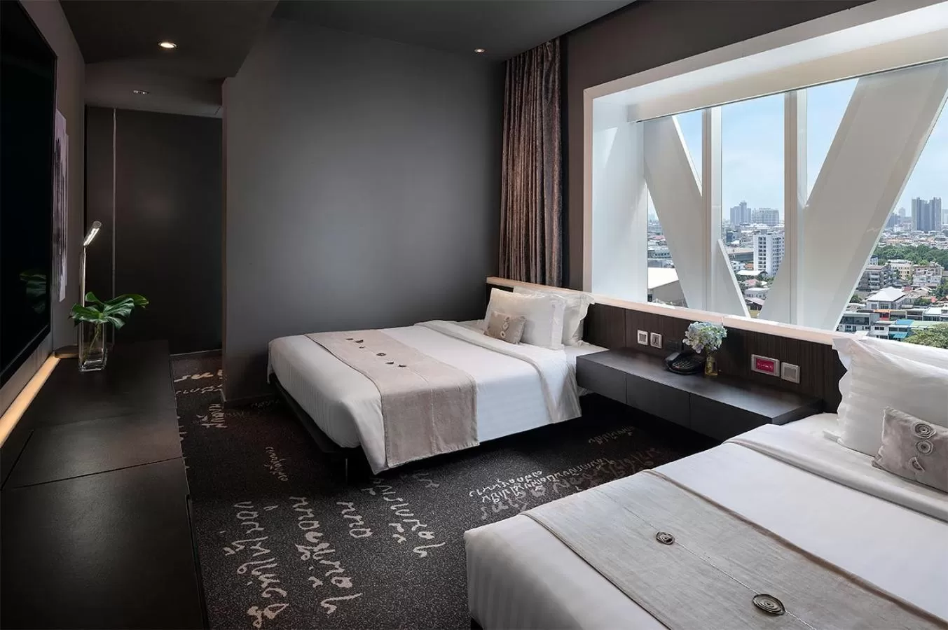 Bed in Mode Sathorn Hotel - SHA Extra Plus