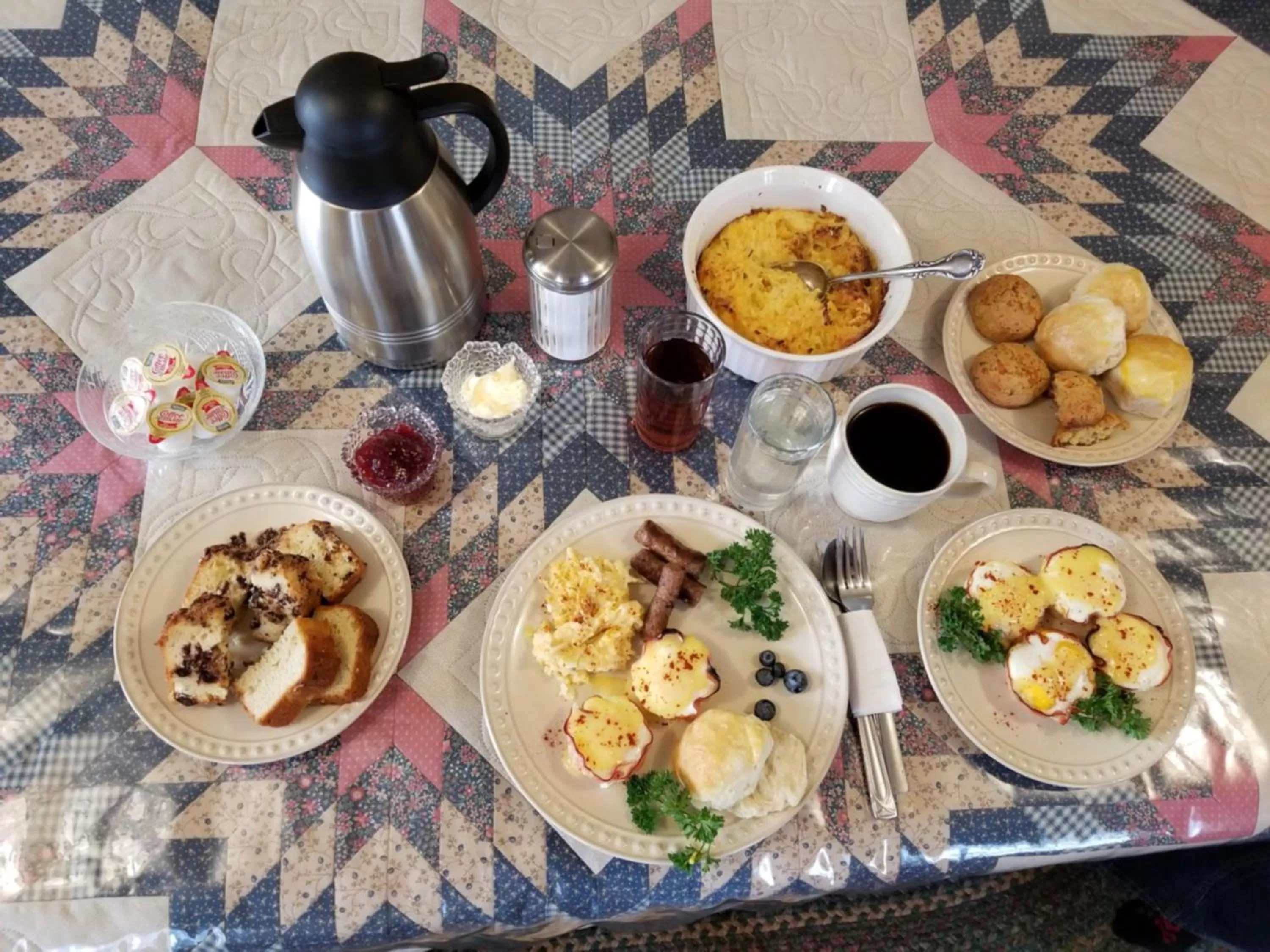 American breakfast in Alaska's Lake Lucille Bed & Breakfast