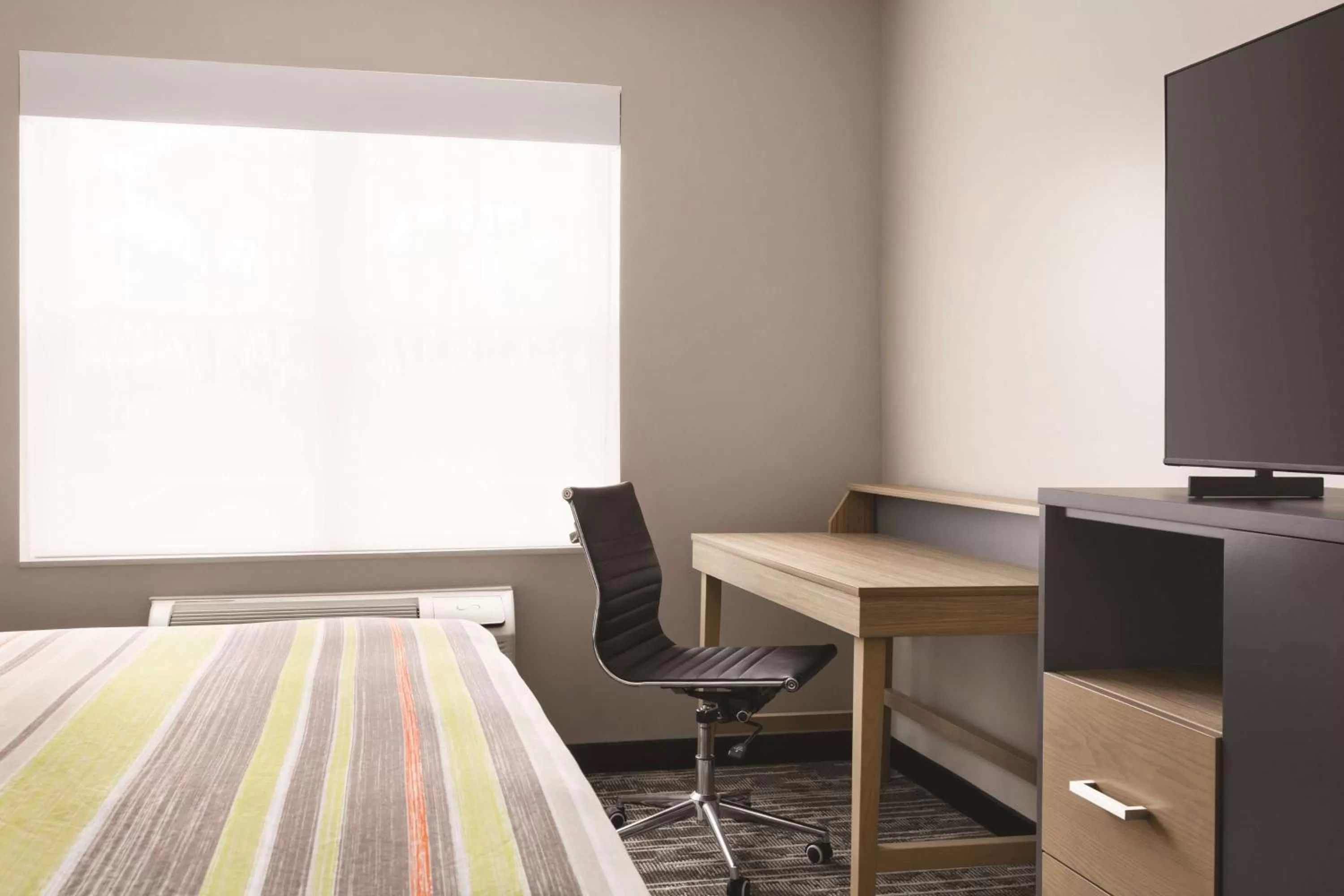 One-Bedroom King Suite - Non-Smoking in Country Inn & Suites by Radisson, Panama City, FL