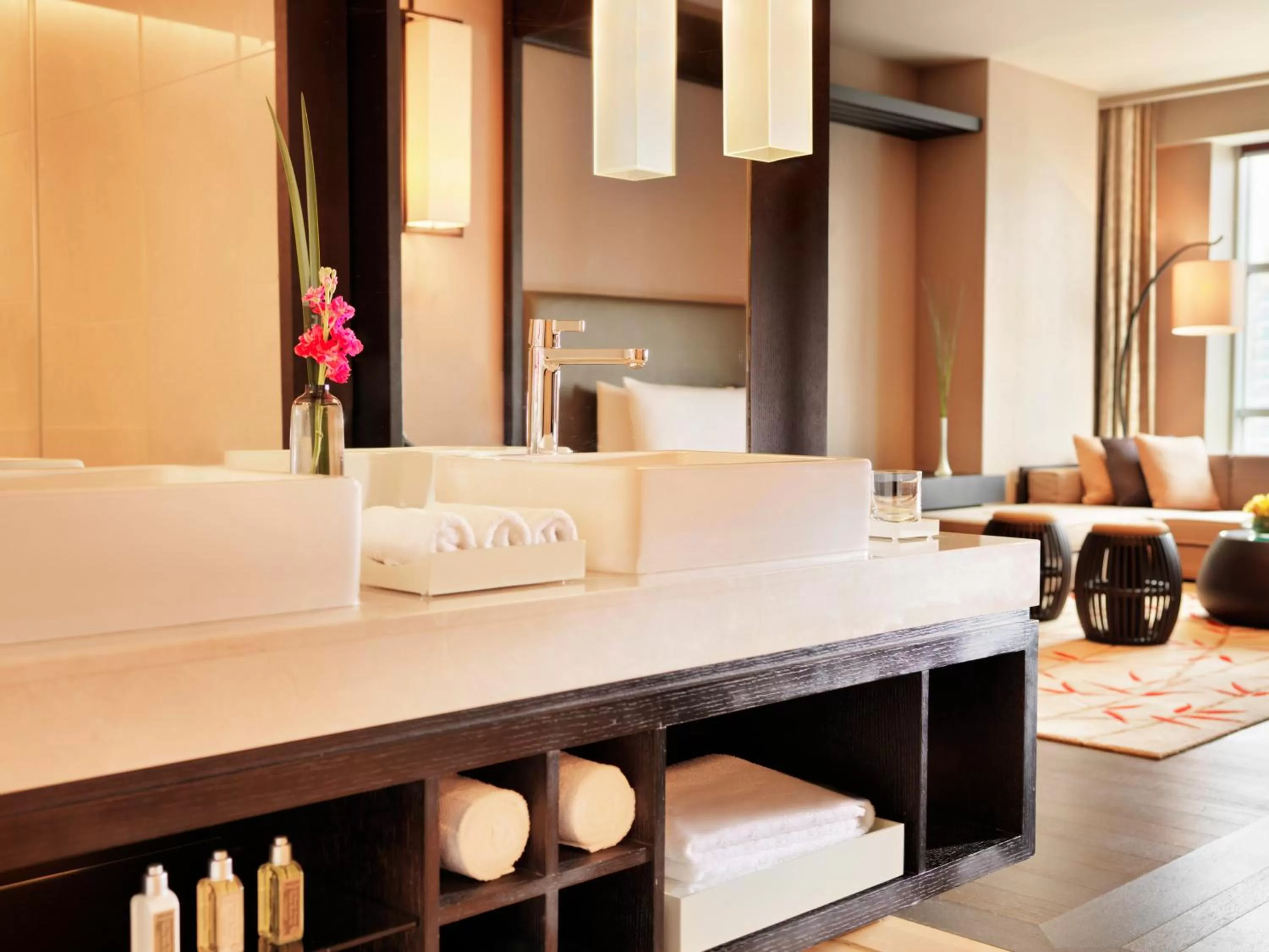 Bathroom, Bed in Himalayas Hotel Shanghai