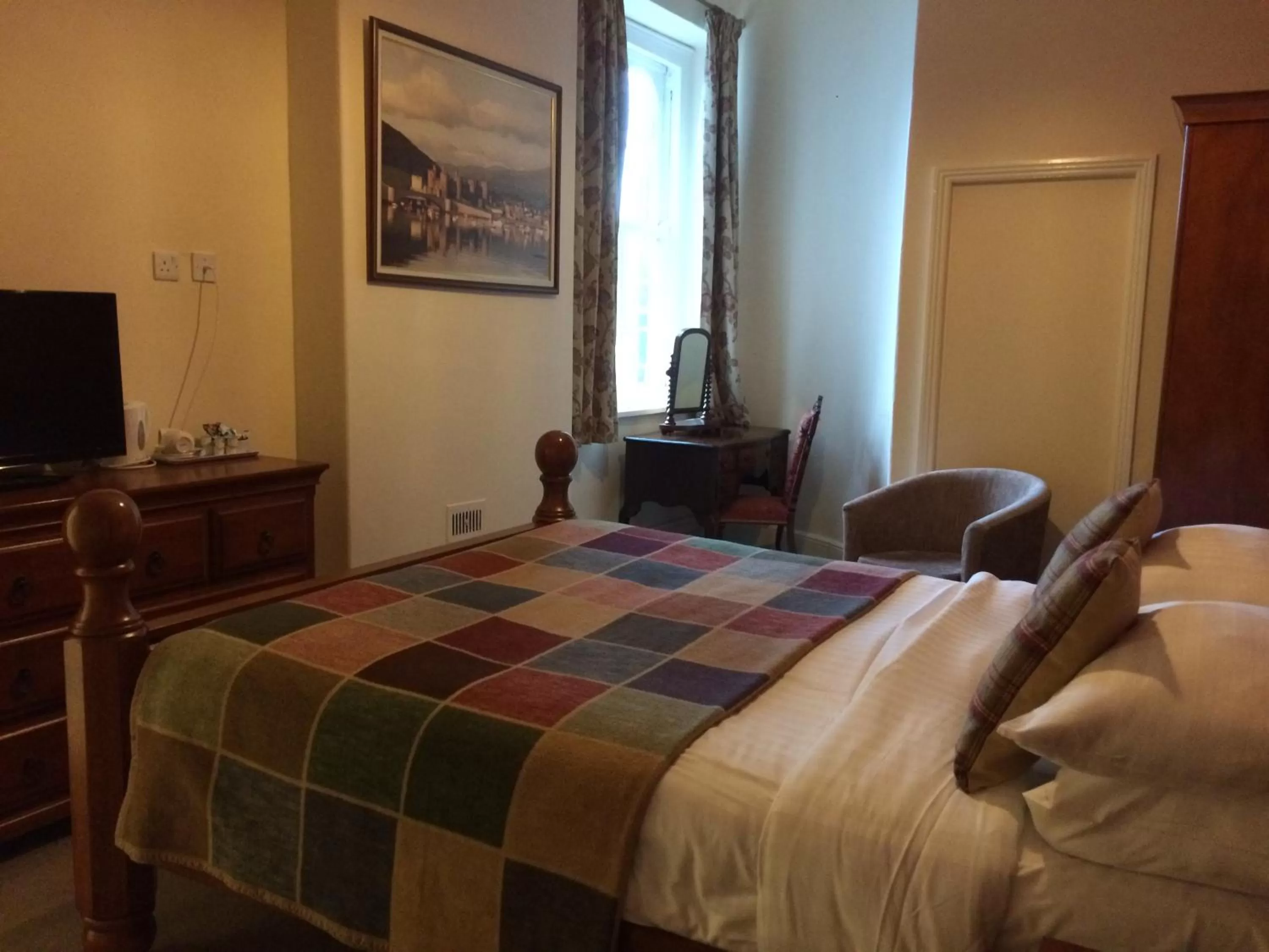 Bed in The Eagles Hotel