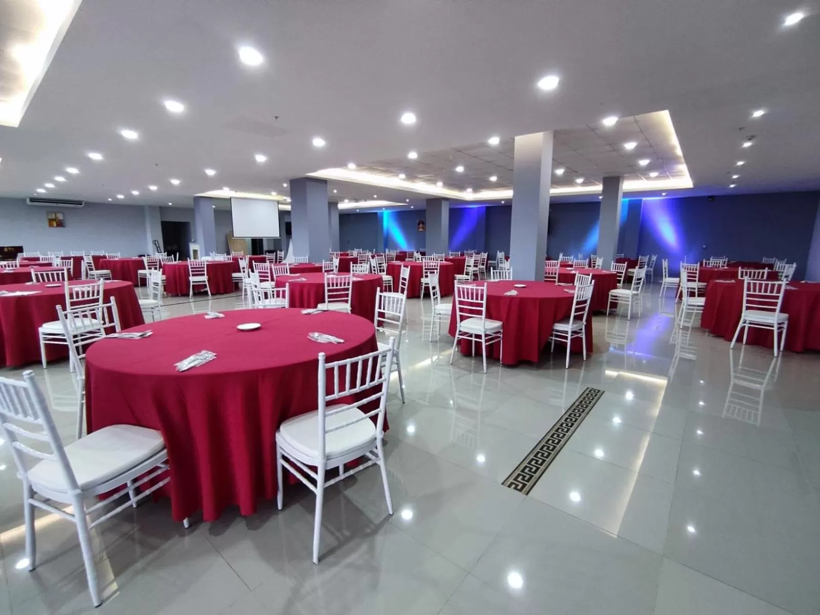 Banquet/Function facilities in Hotel City Plaza & Suites