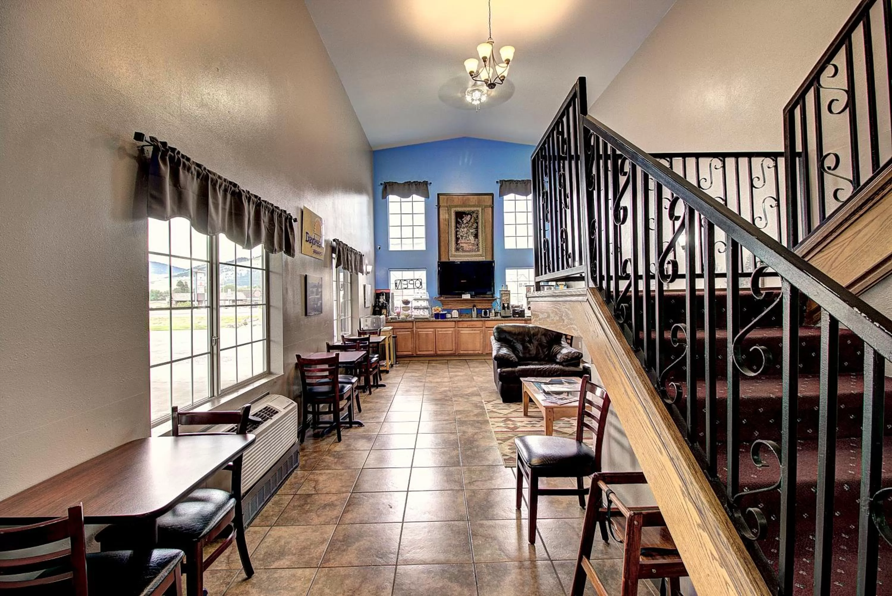 Breakfast in Days Inn & Suites by Wyndham Lolo