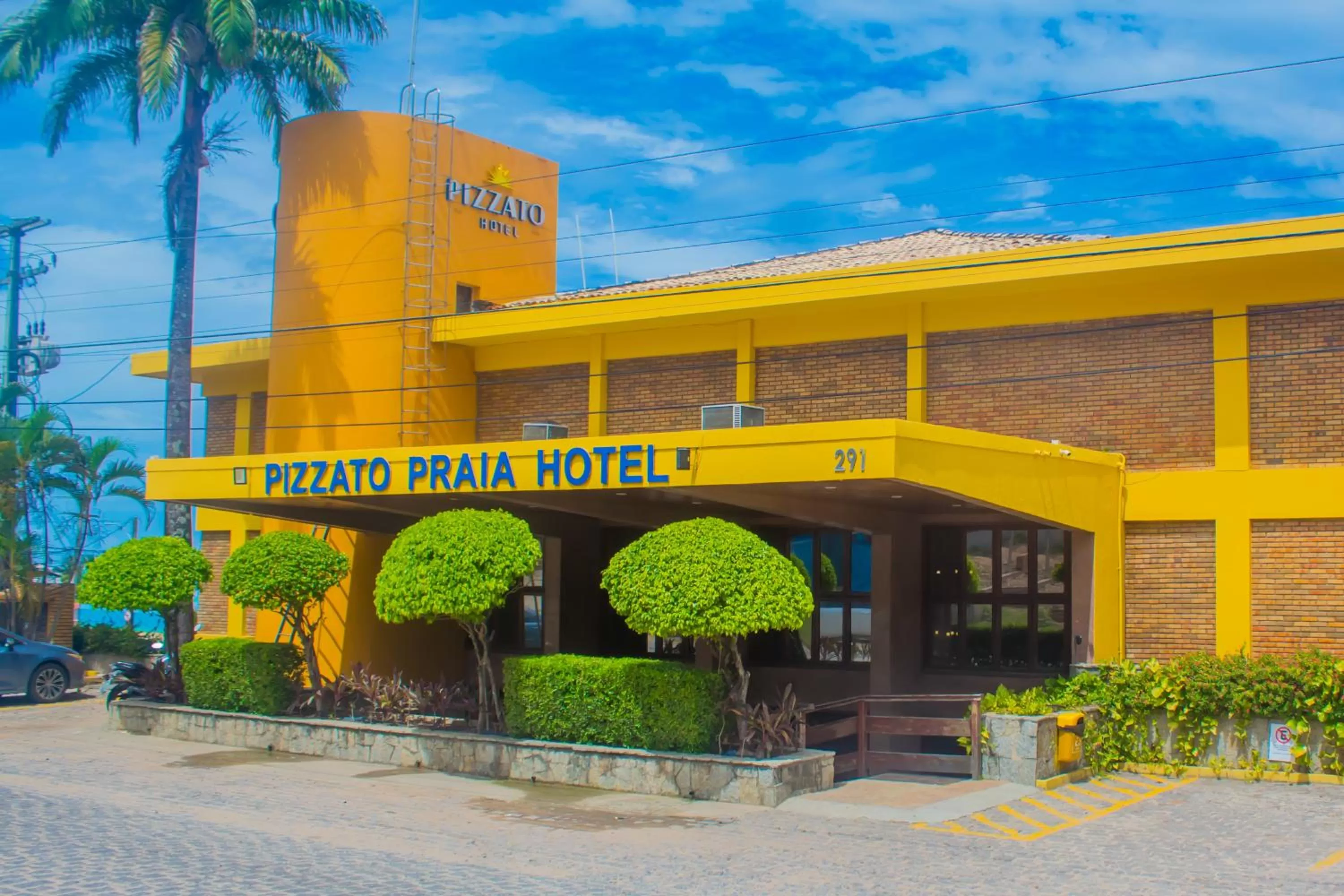 Pizzato Praia Hotel