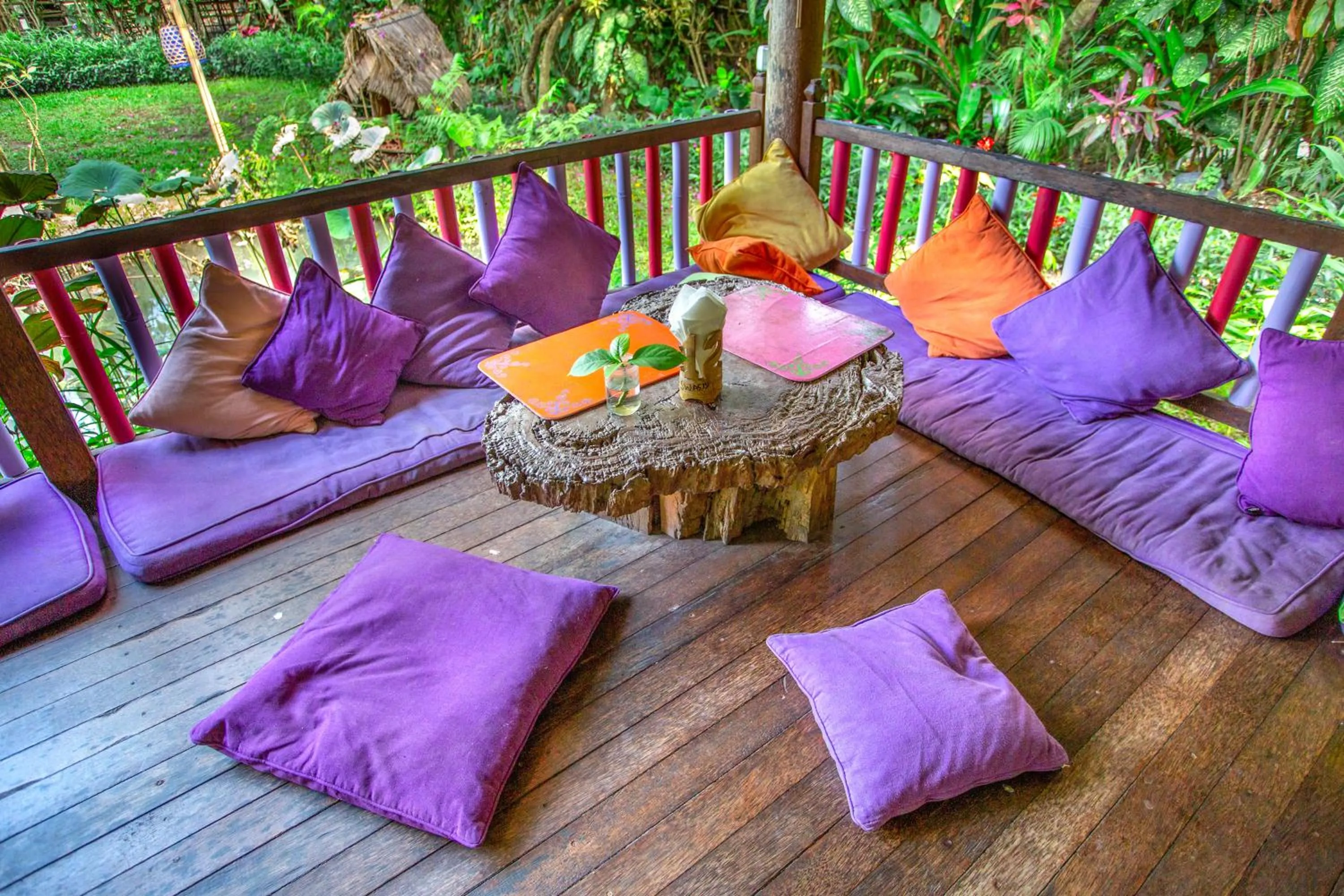 Lounge or bar in Swasti Eco Cottages