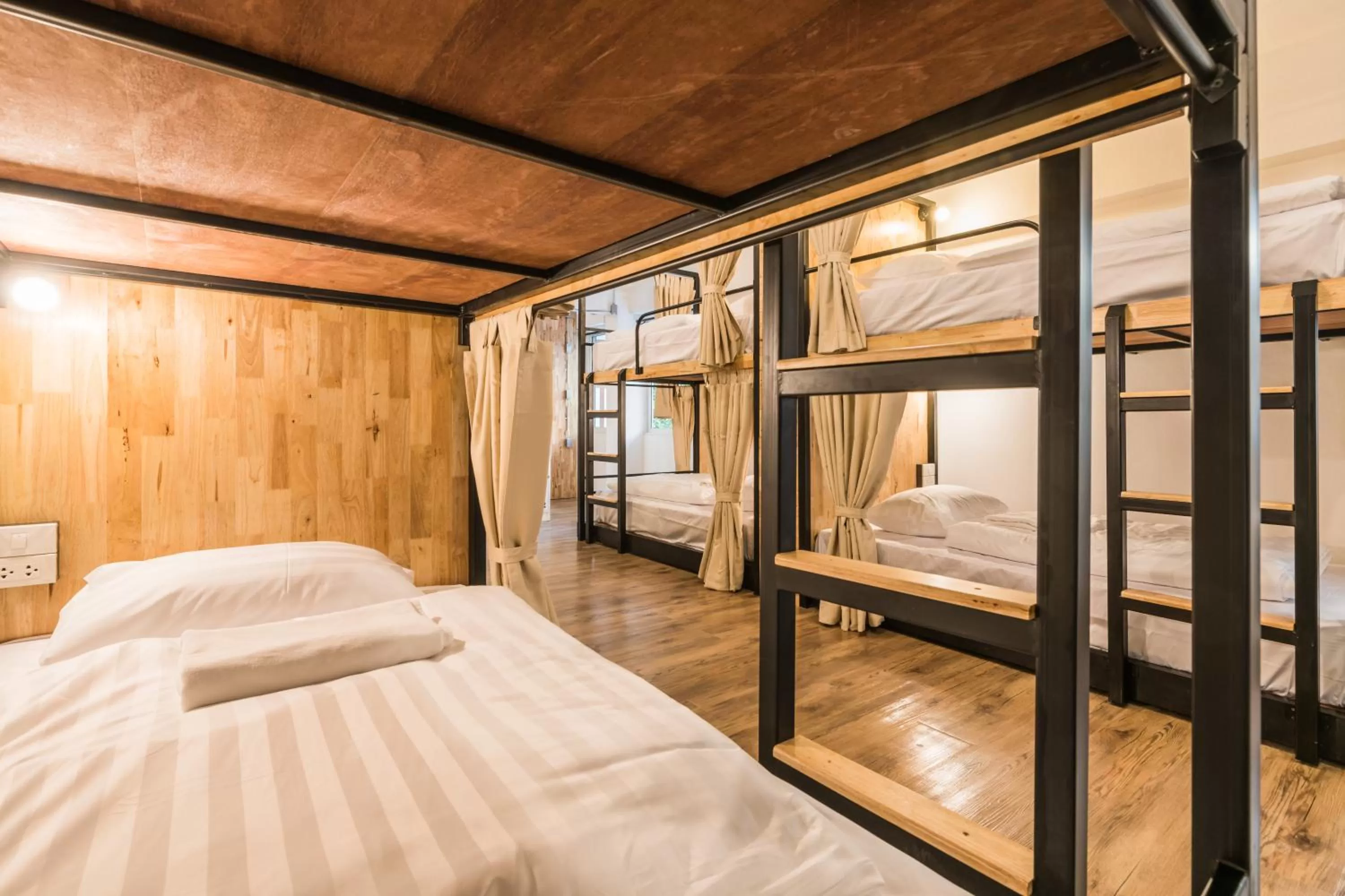 Bed in Your Space Hotel Prasingh