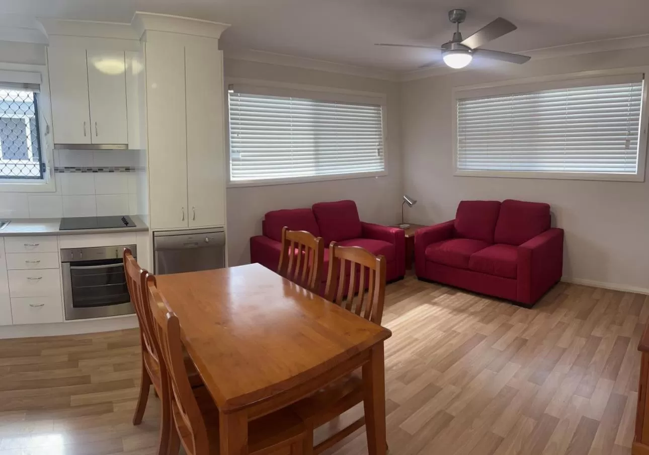 Dining Area in Pete's Place Roma