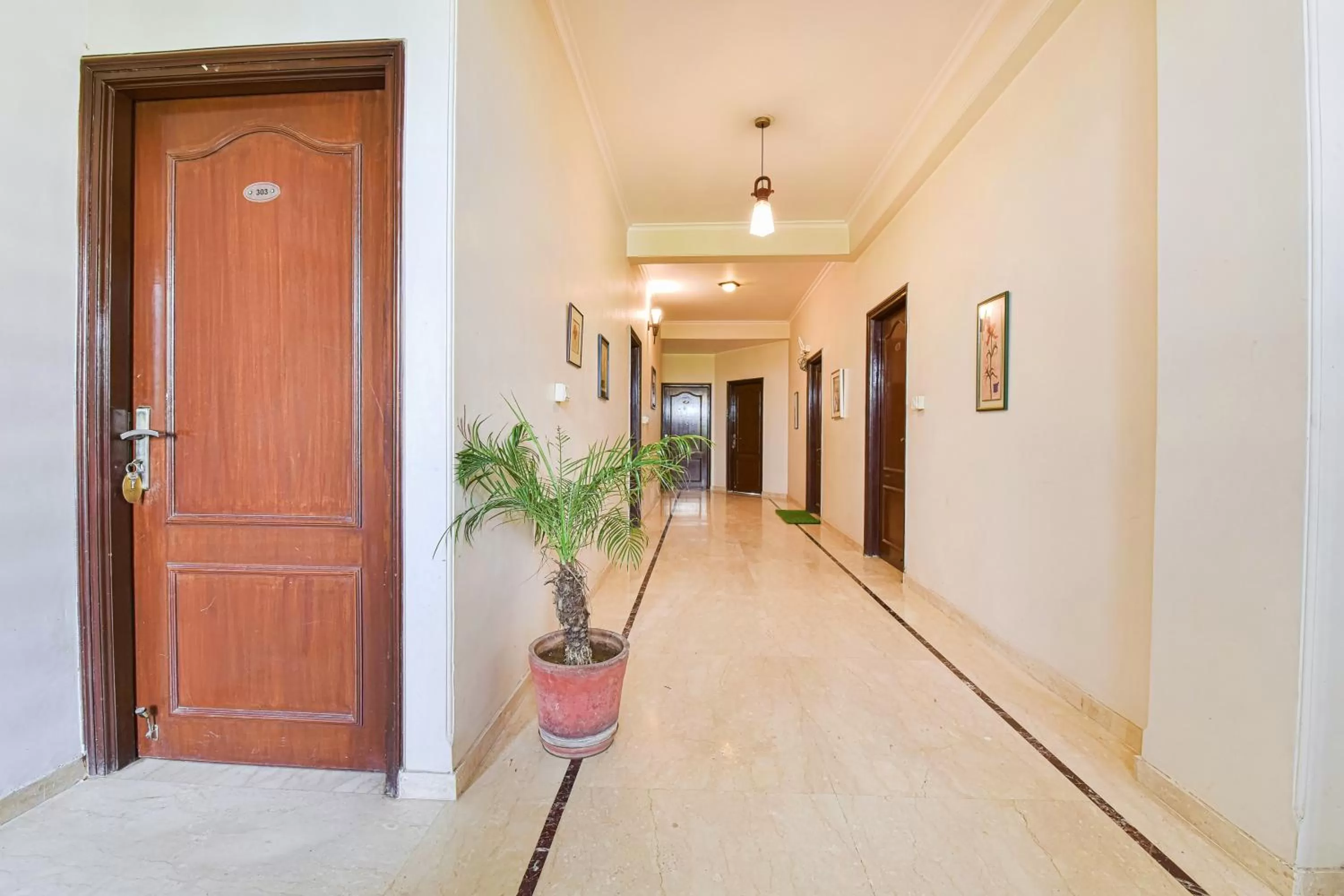 Lobby or reception in FabHotel Gitanjali