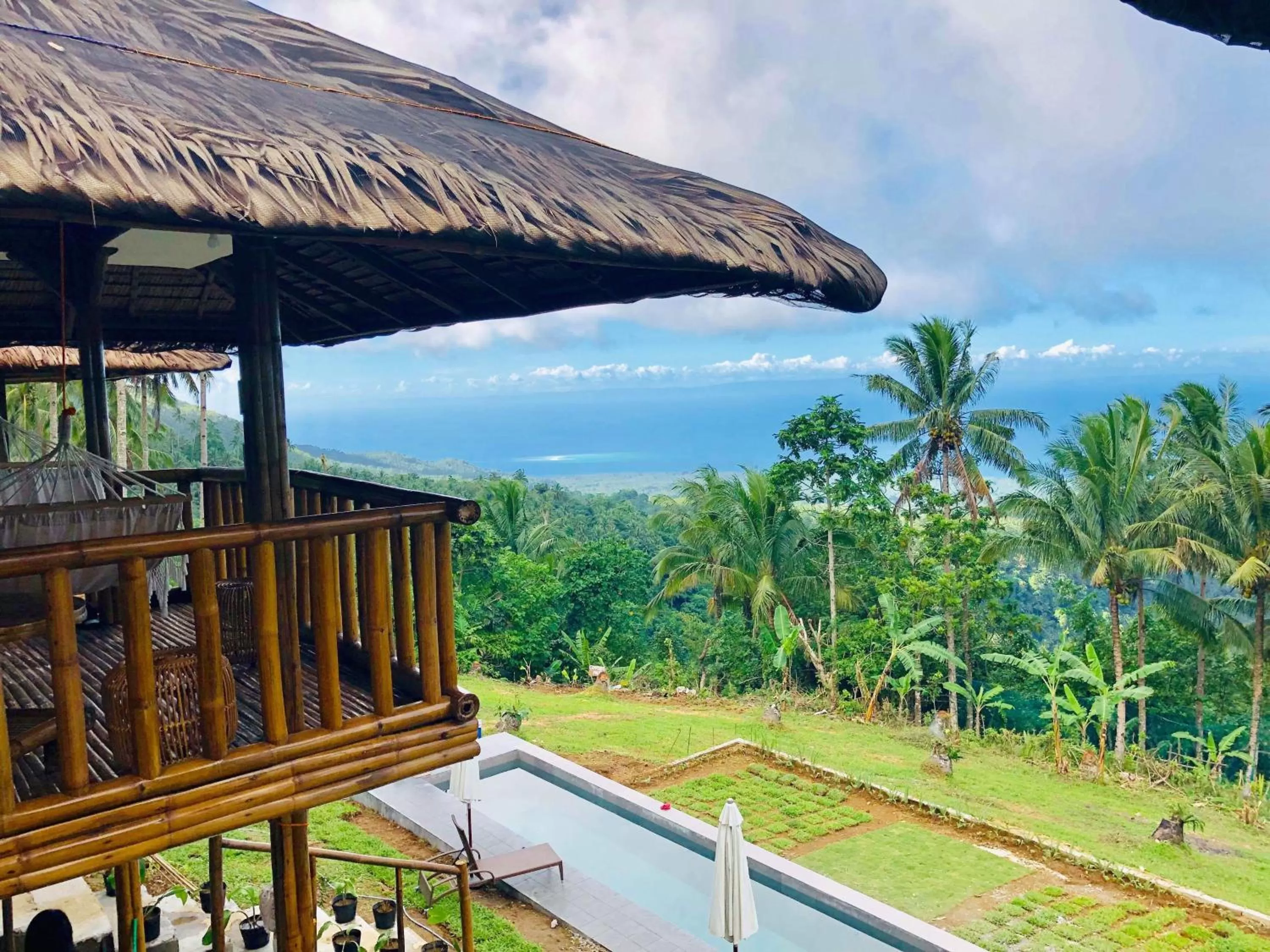 Patio in Bintana sa Paraiso Binunsaran