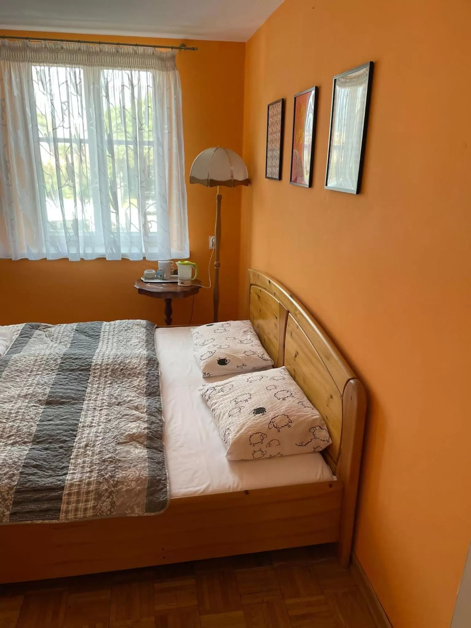 Bed in Dworek Pokoje Gościnne