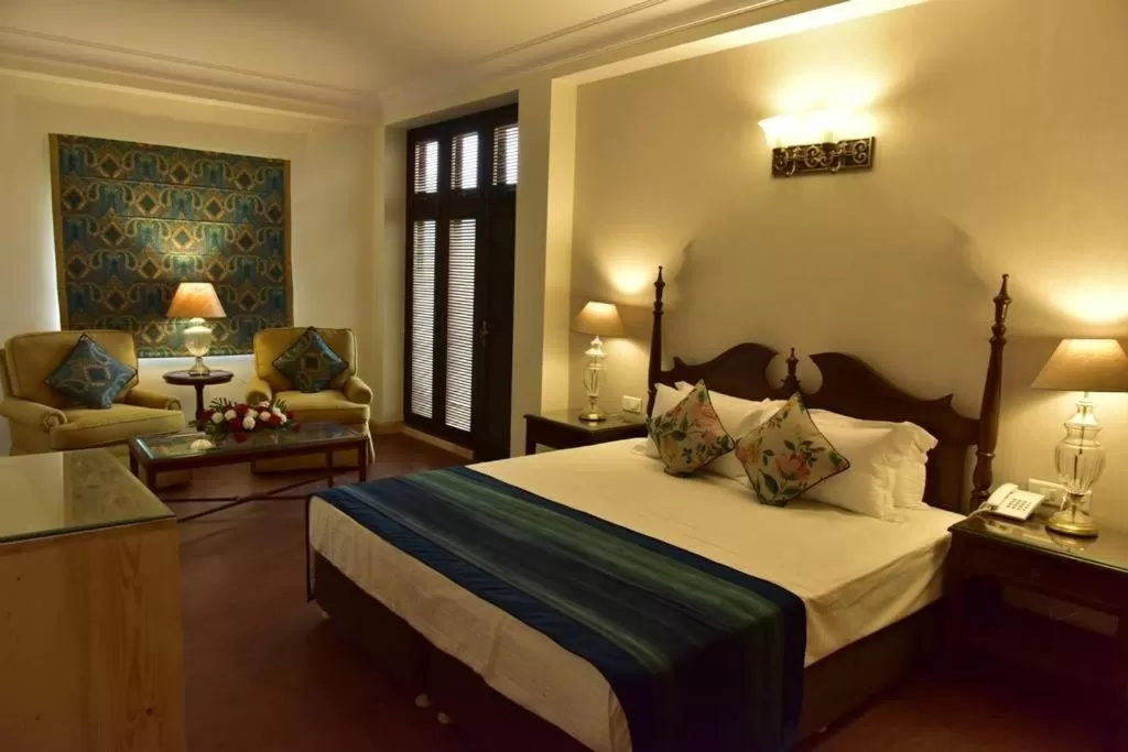 Photo of the whole room, Bed in The Oaktree House