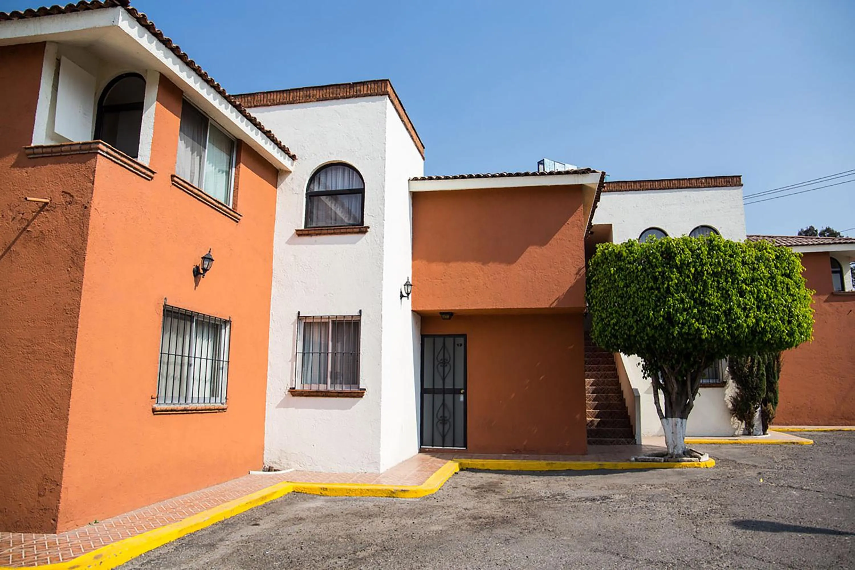 Property building in Hotel & Suites Villa del Sol