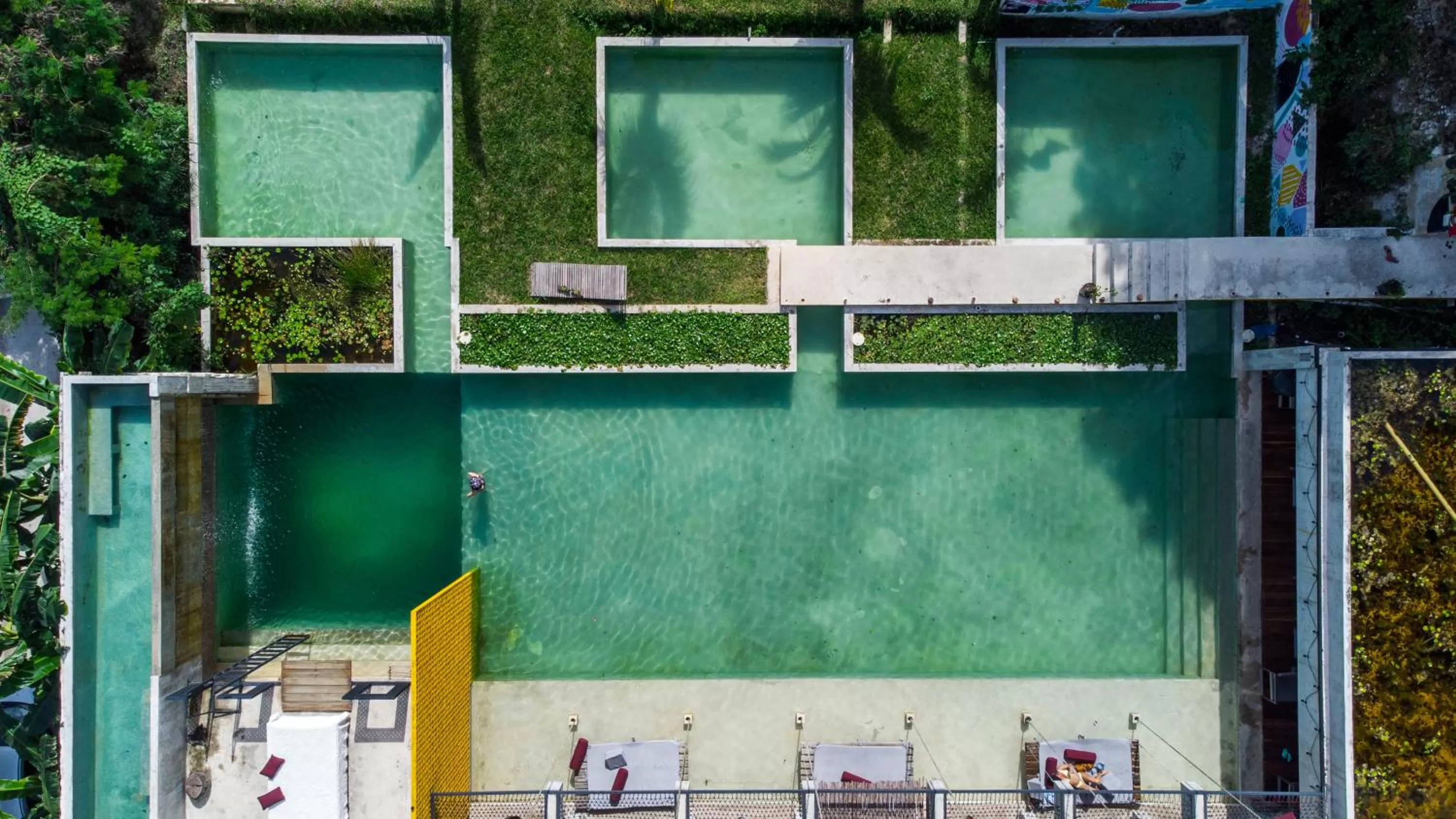 Pool view in Hotel Makaabá Eco-Boutique