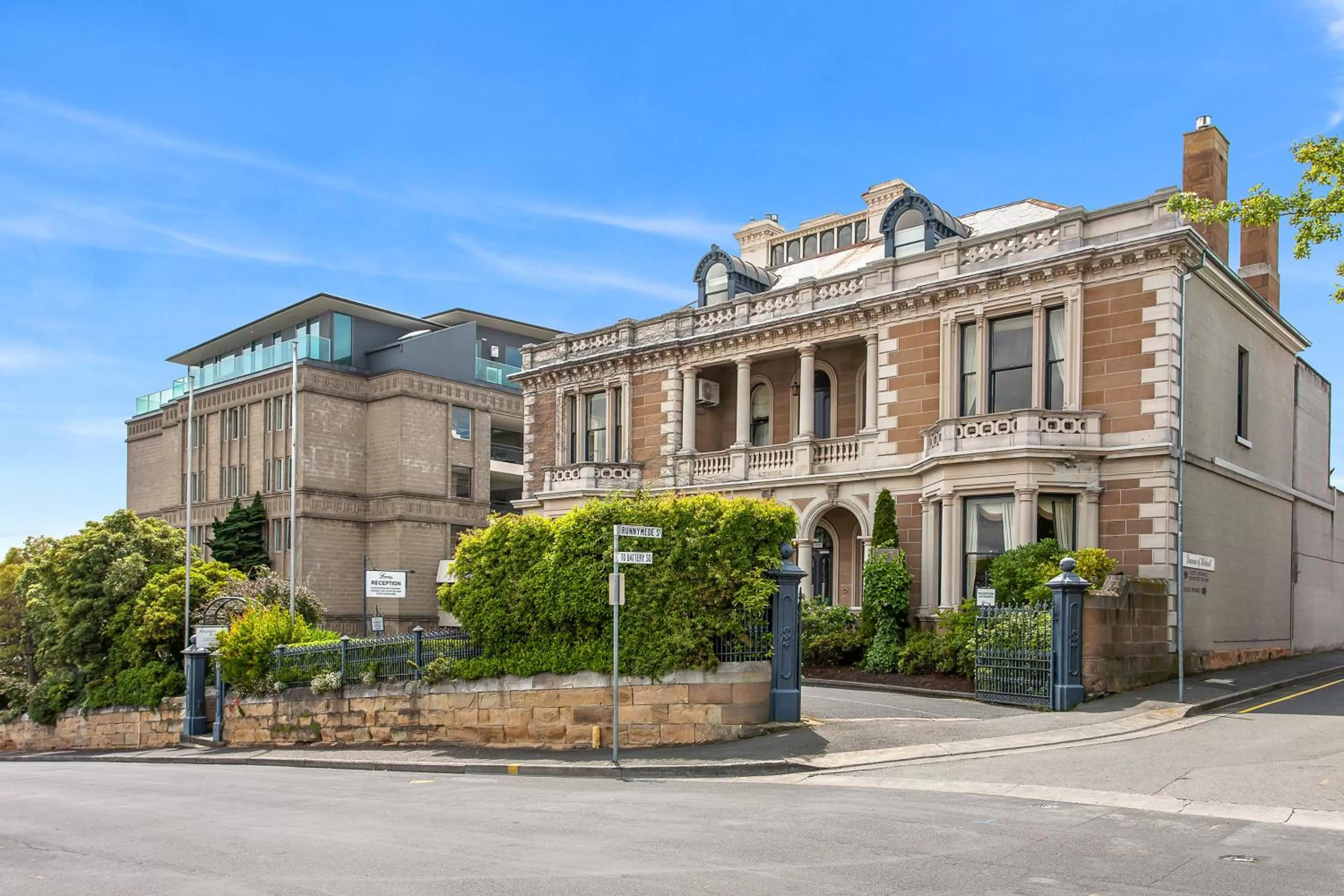 Property building in Lenna Of Hobart