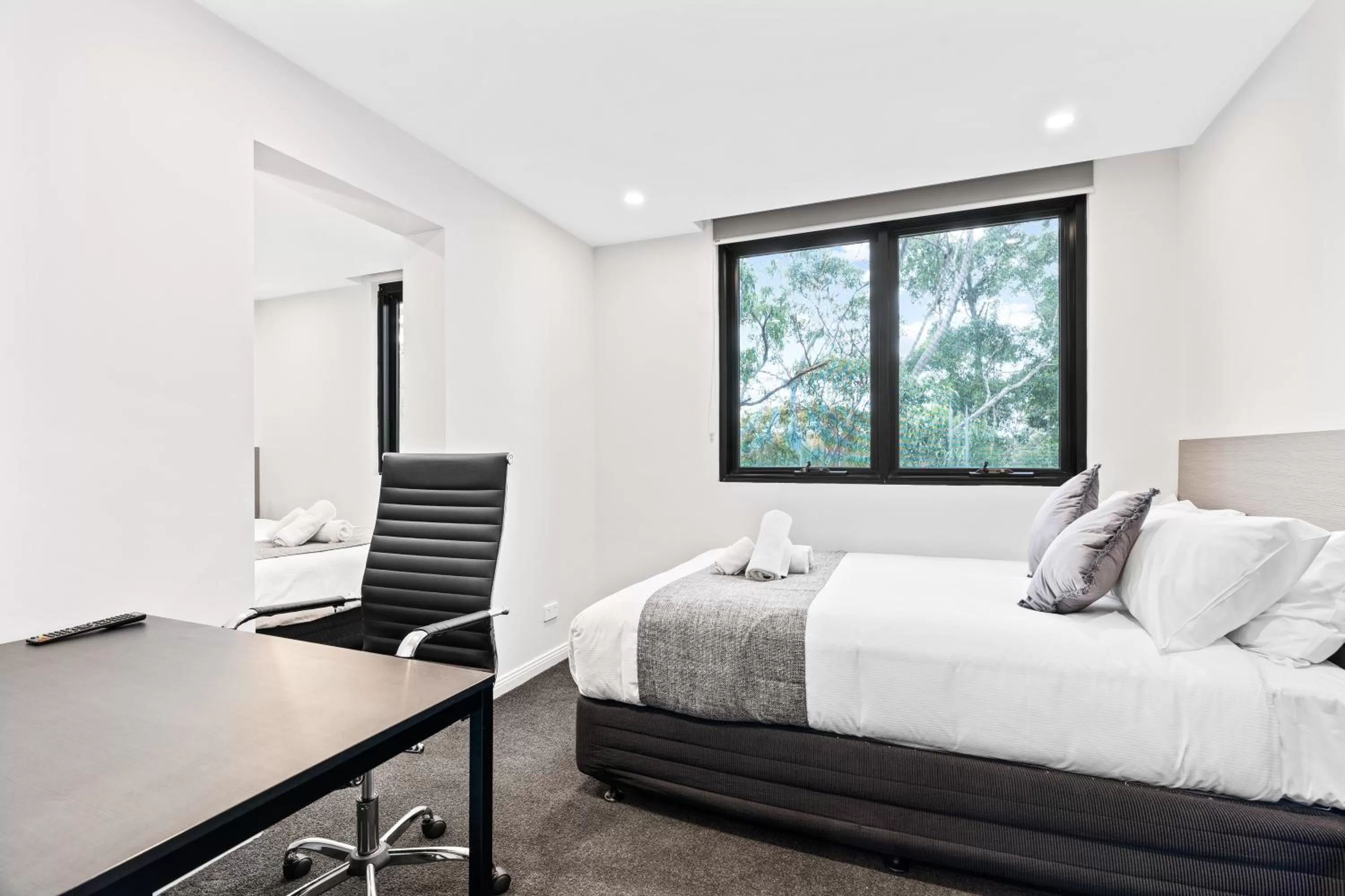 Bedroom, Bed in Seranin | Gordon