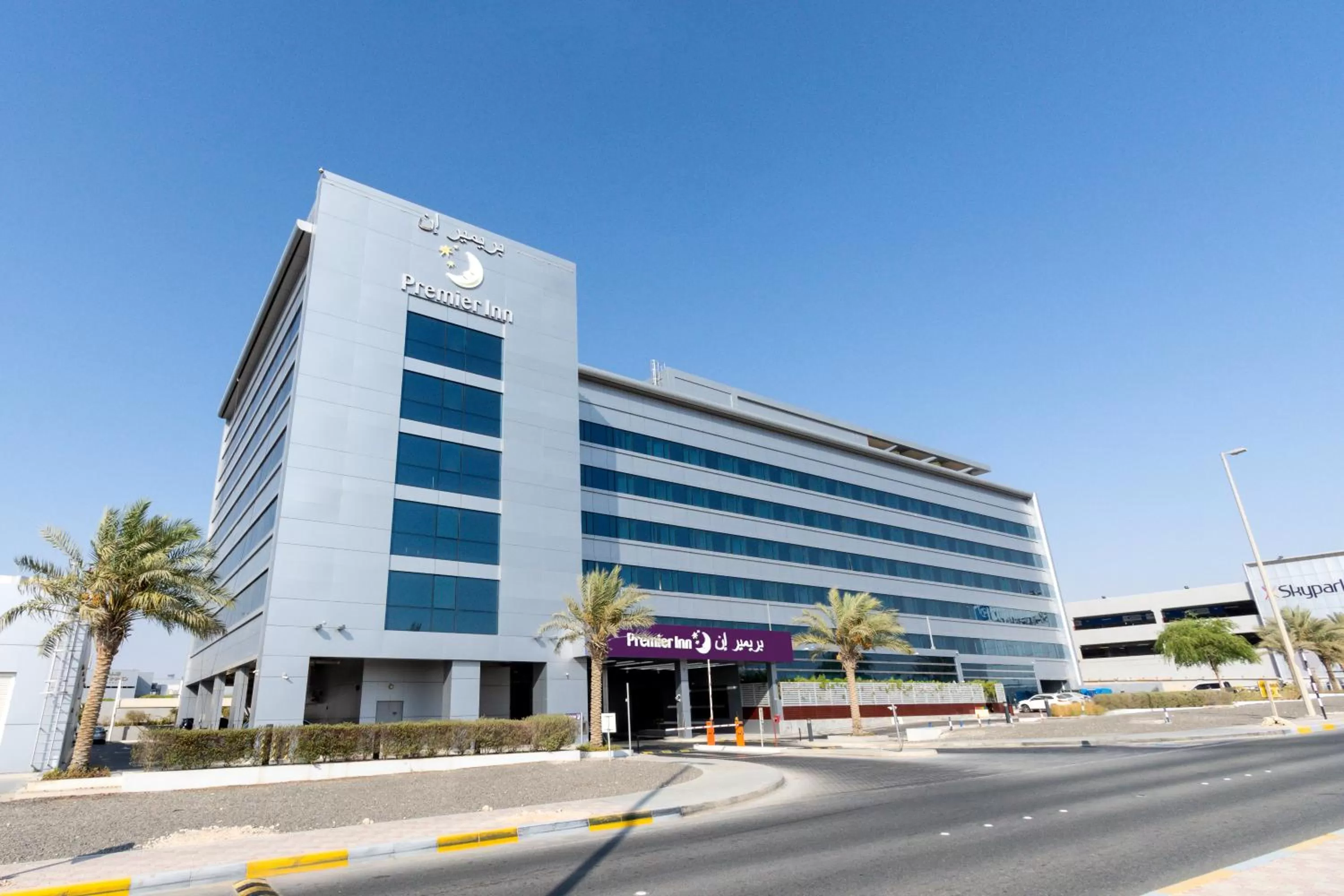 Property building in Premier Inn Abu Dhabi Airport Business Park