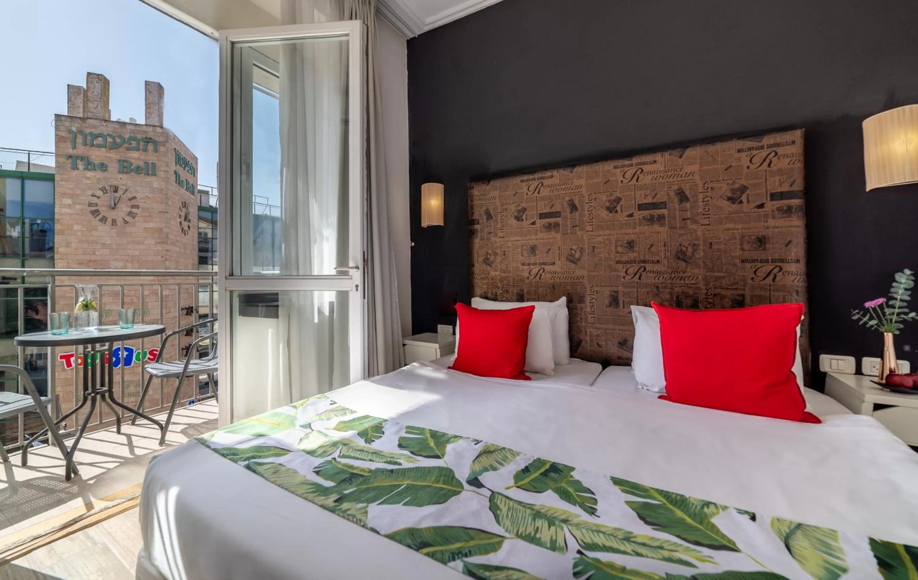 Photo of the whole room, Bed in Paamonim Hotel Jerusalem