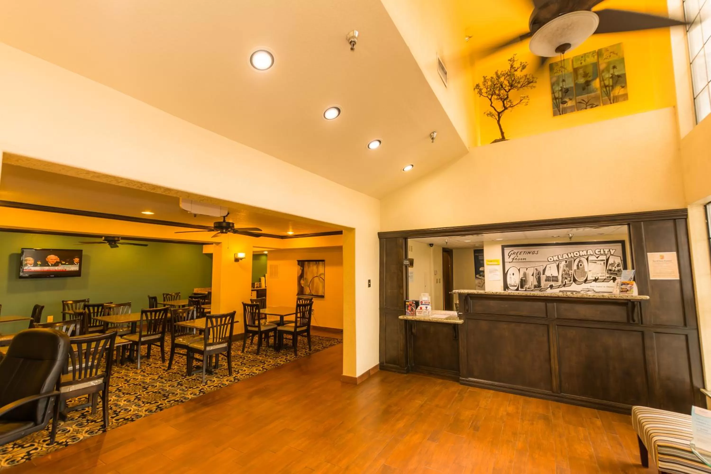 Lobby or reception in Super 8 by Wyndham Oklahoma Airport Fairgrounds West