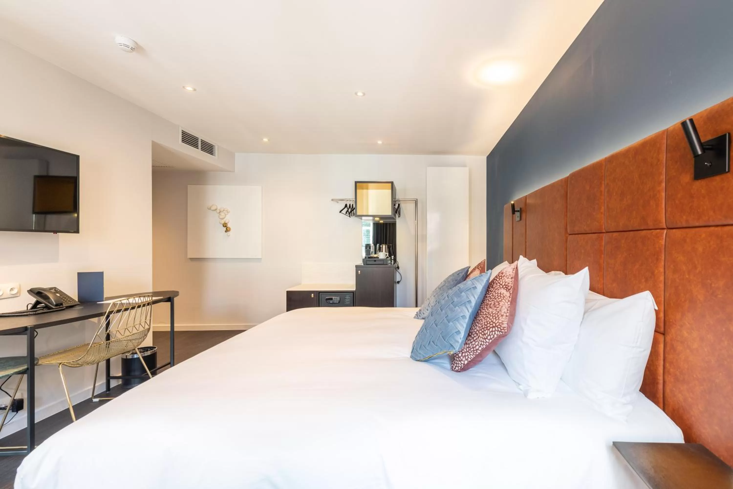 Bed in Boutique Hotel Sablon by CW Hotel Collection