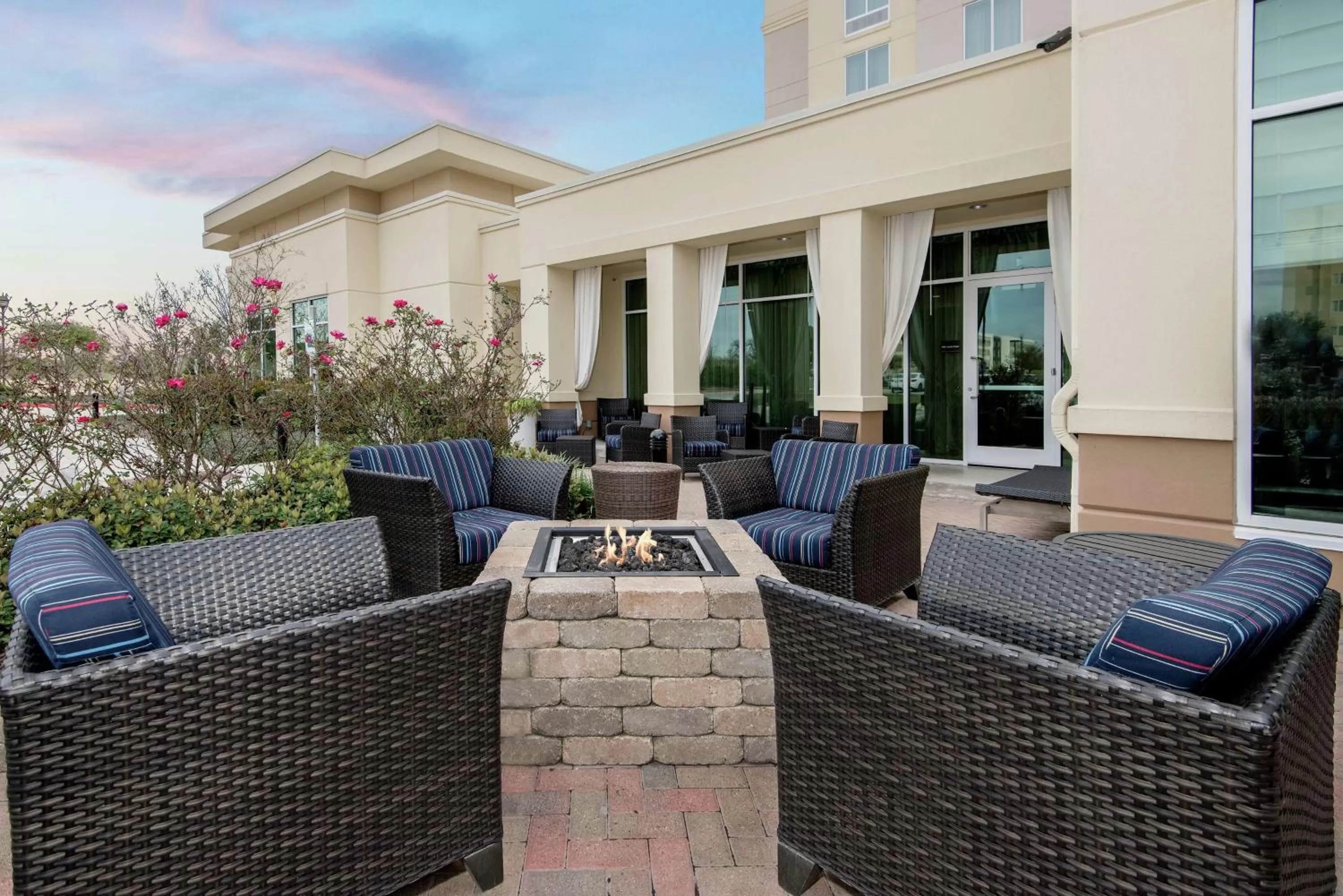 Patio in Hilton Garden Inn San Antonio/Rim Pass Drive