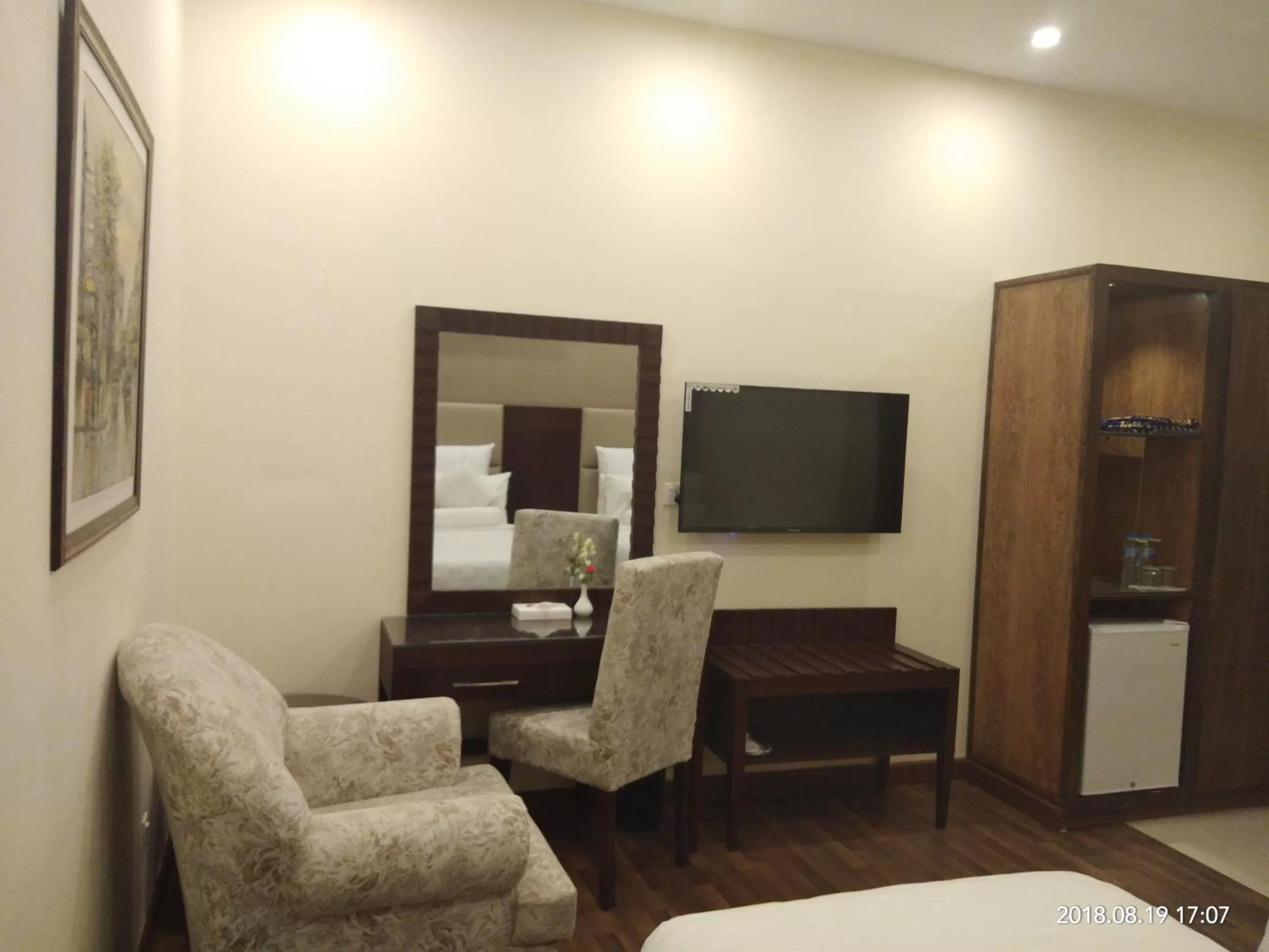 TV and multimedia, Bed in S Chalet Multan