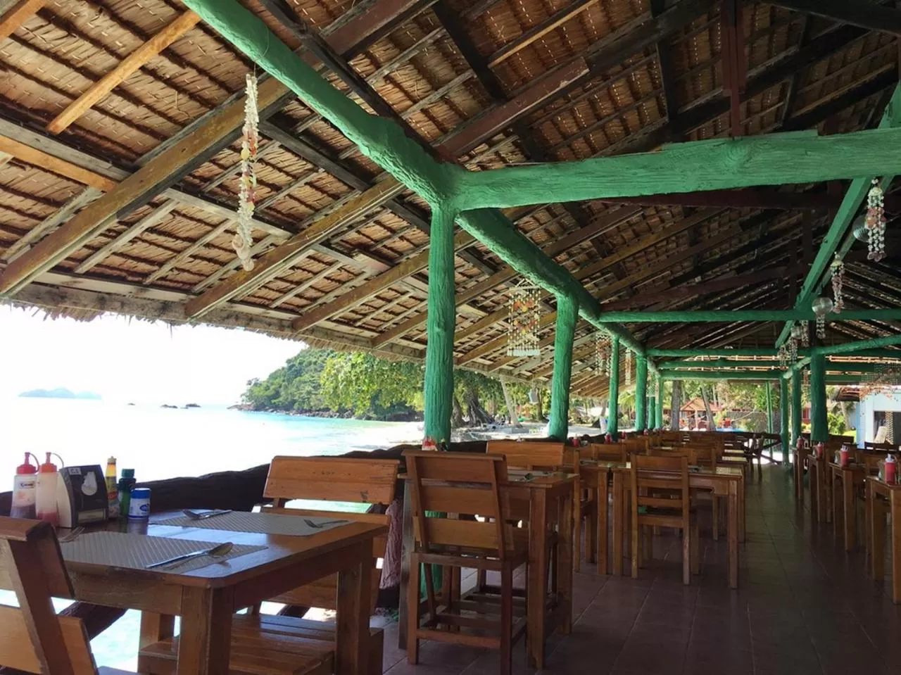 Restaurant/places to eat in Koh Ngai Resort